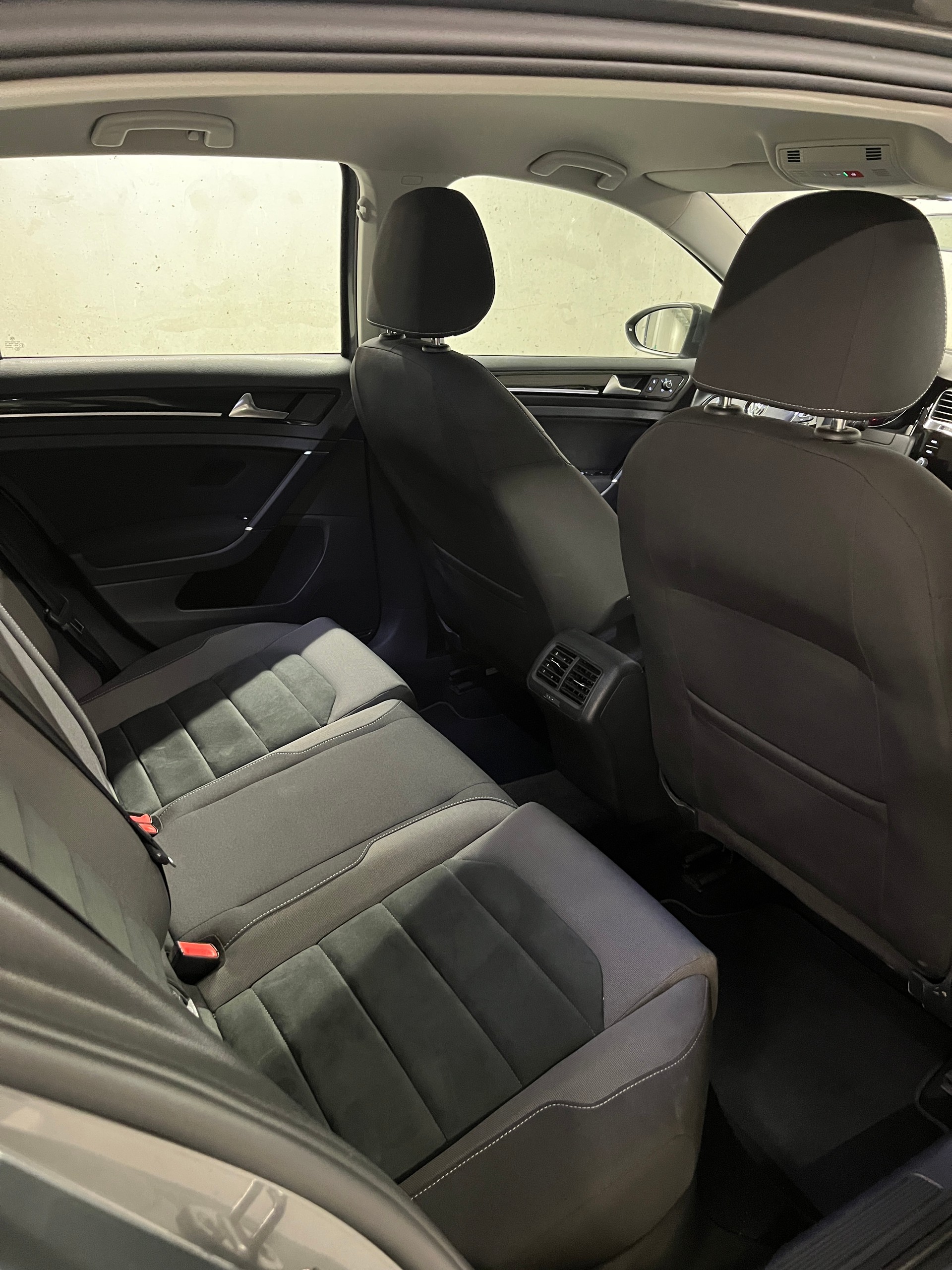 VW Golf 1.5 TSI EVO Highline DSG-image-17