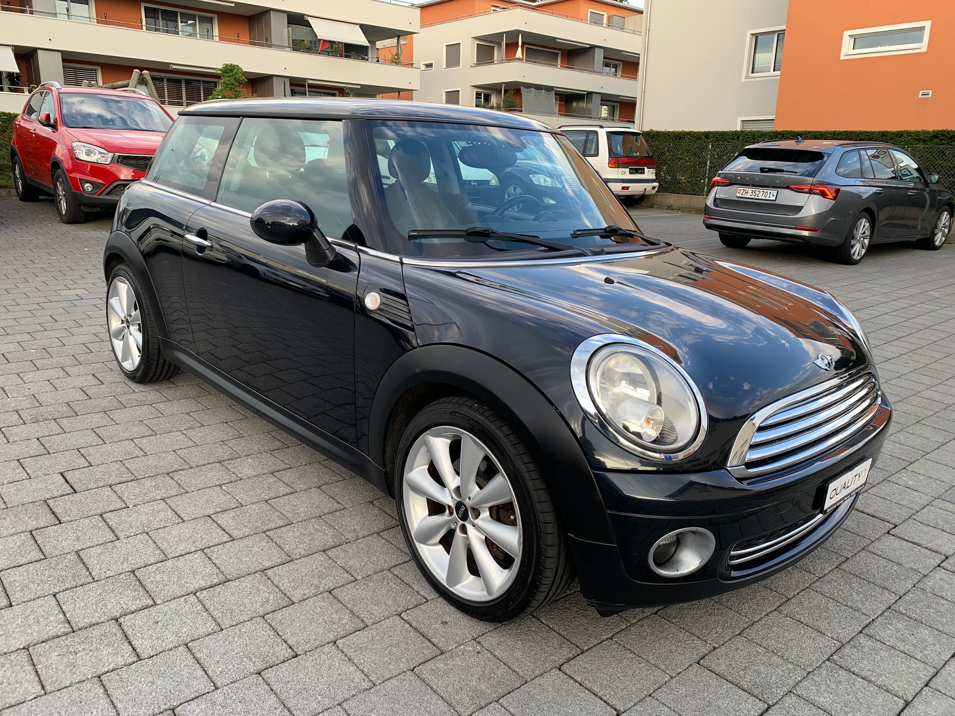 MINI Cooper-image-1