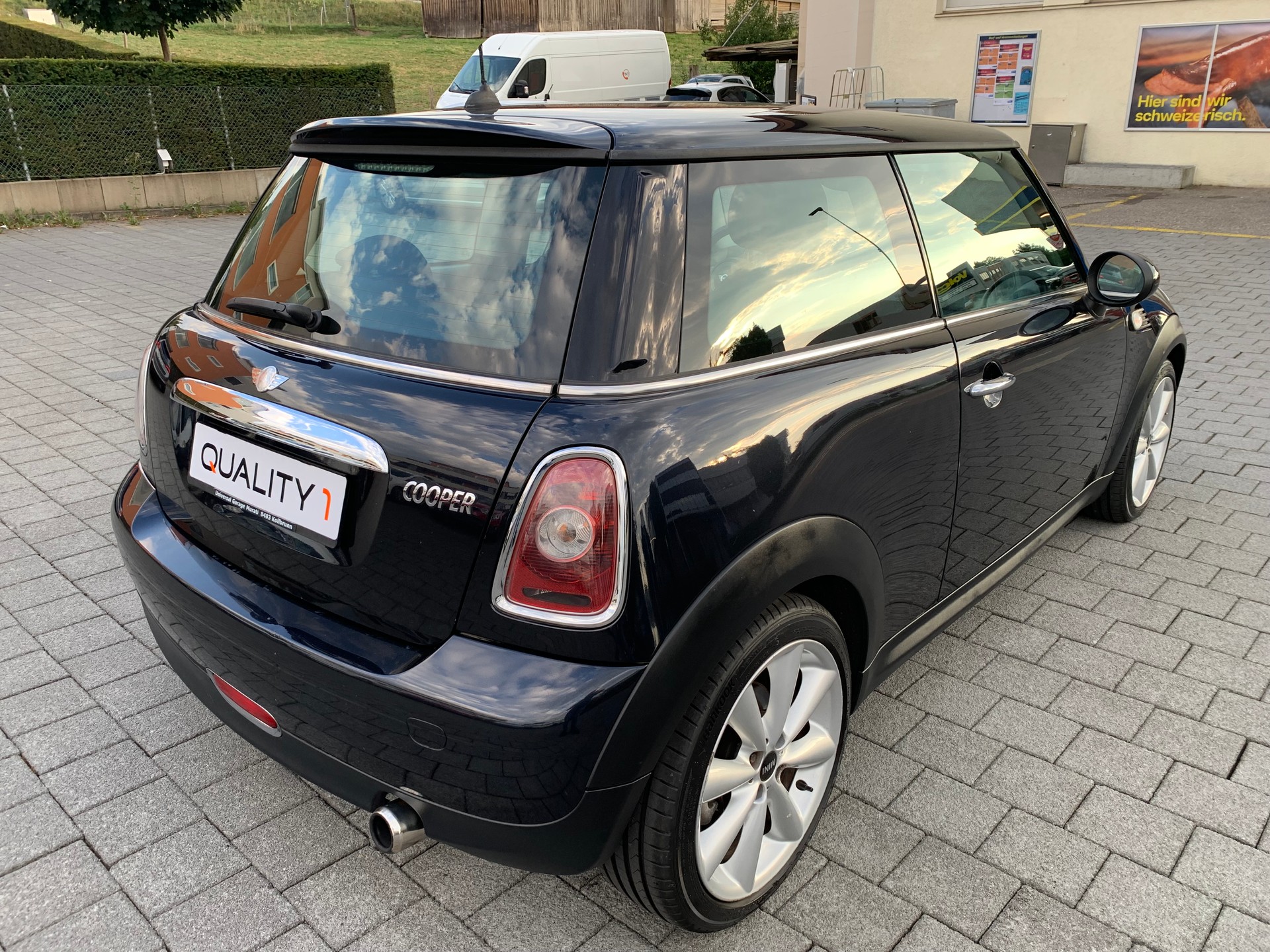 MINI Cooper-image-3
