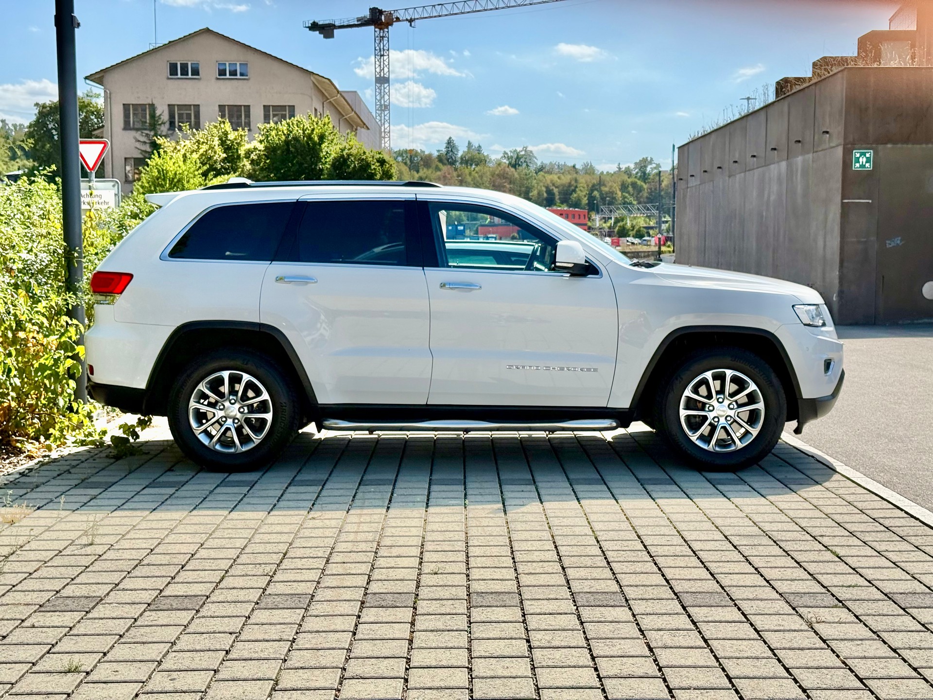 JEEP Grand Cherokee 3.0 CRD Limited Automatic-showroom-element-3