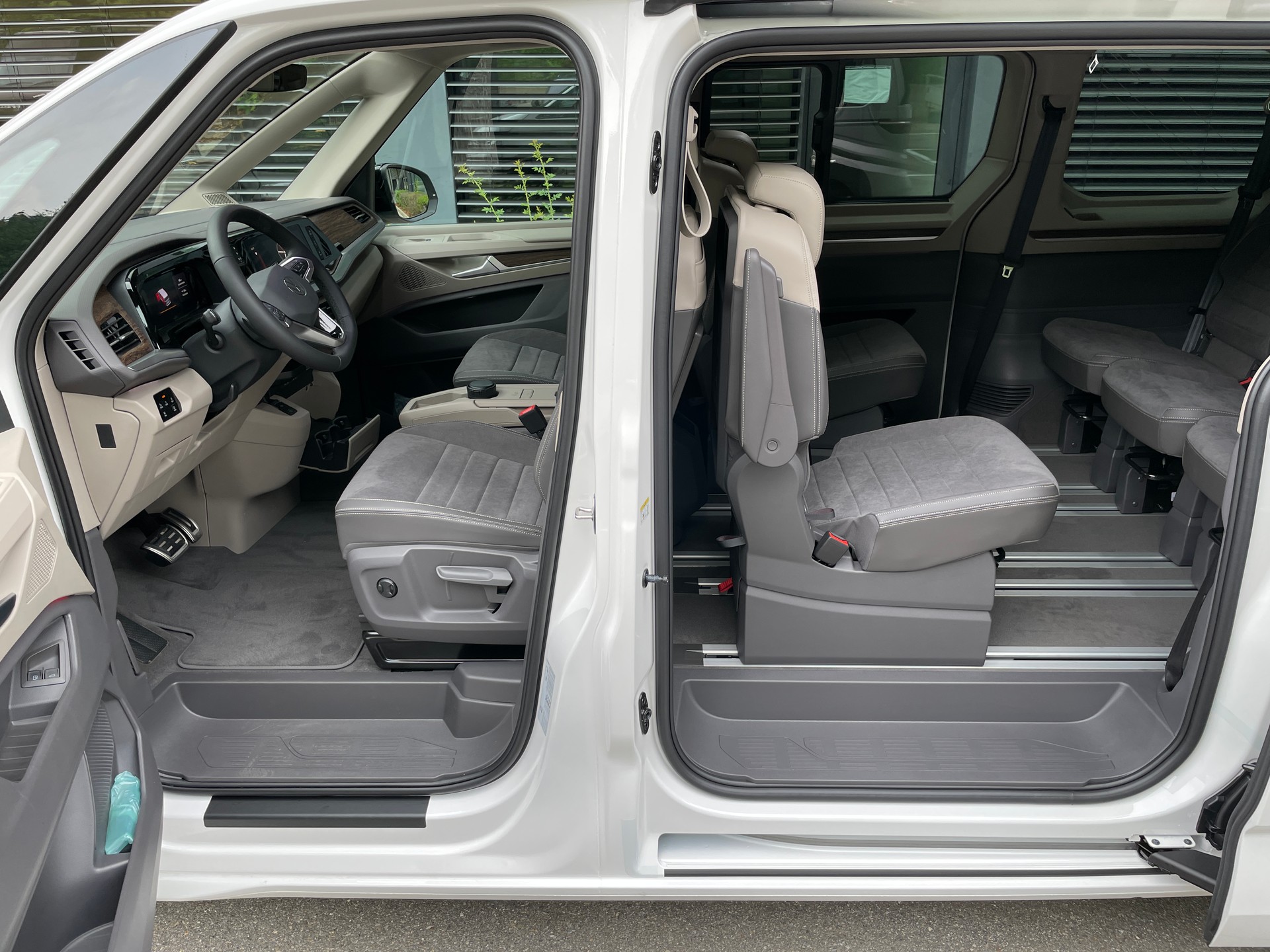 VW Multivan 1.5 eHybrid Style 4Motion DSG-image-12