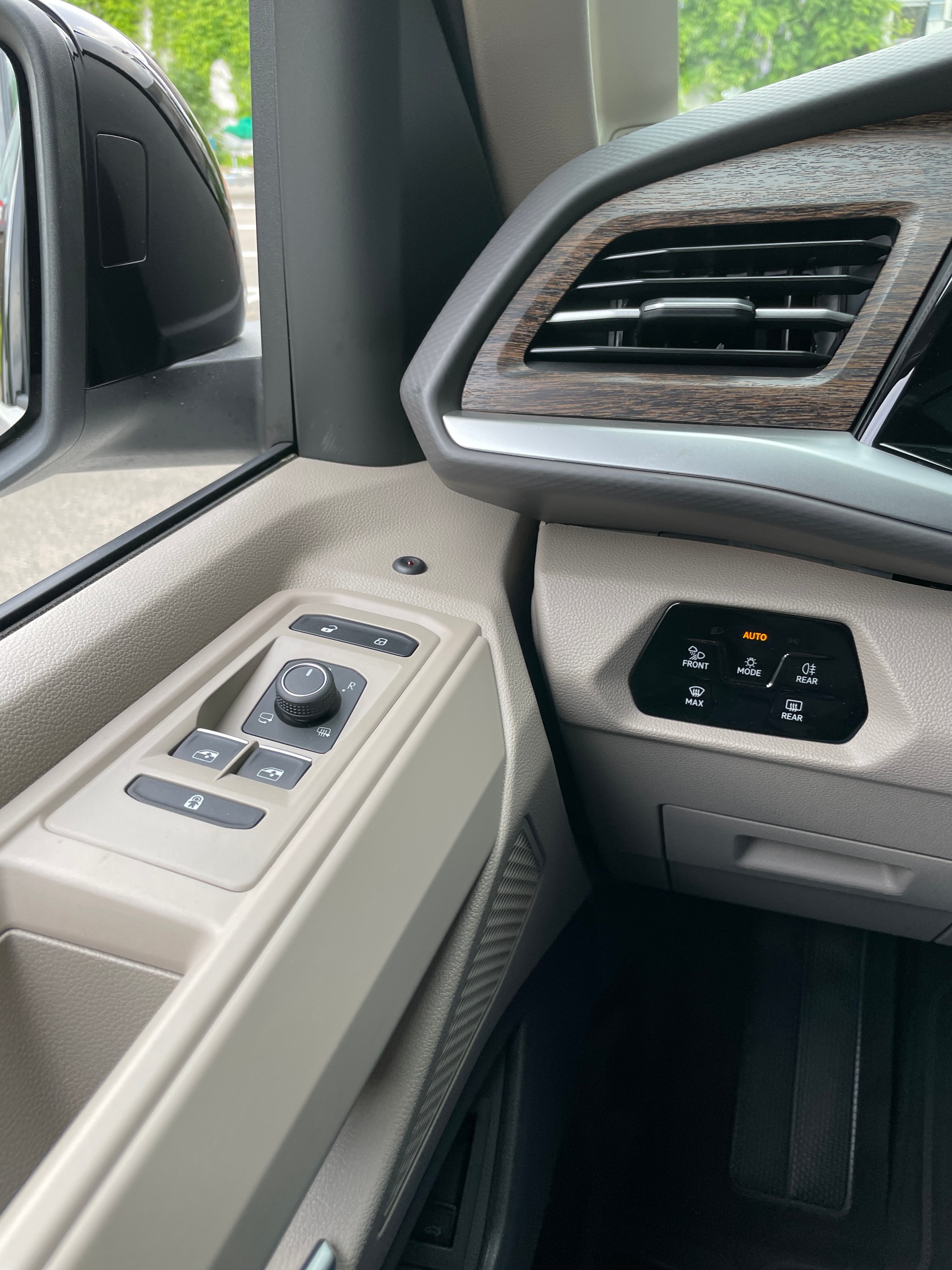 VW Multivan 1.5 eHybrid Style 4Motion DSG-image-21