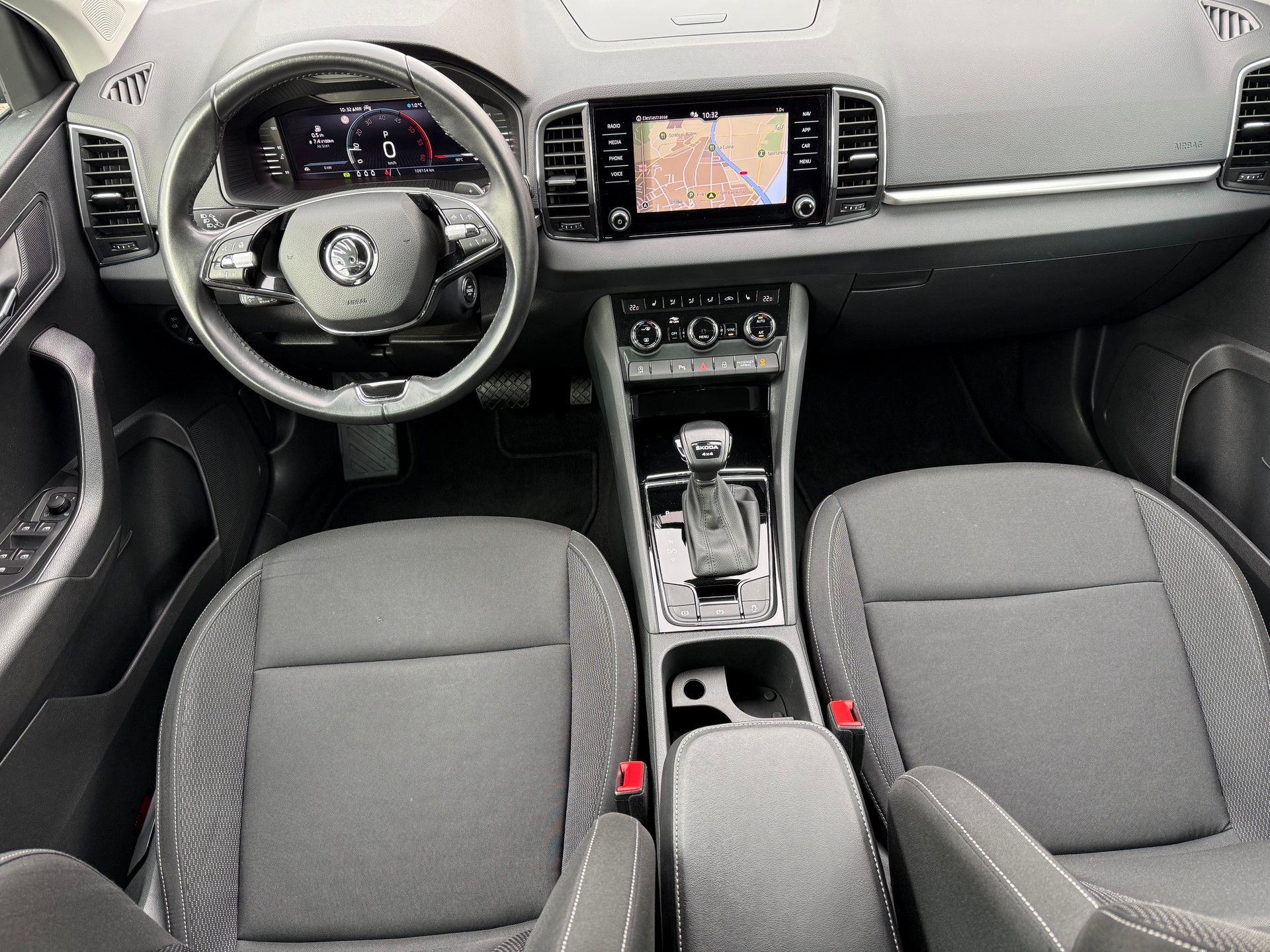 SKODA Karoq 2.0 TDI Ambition 4x4 DSG-image-15