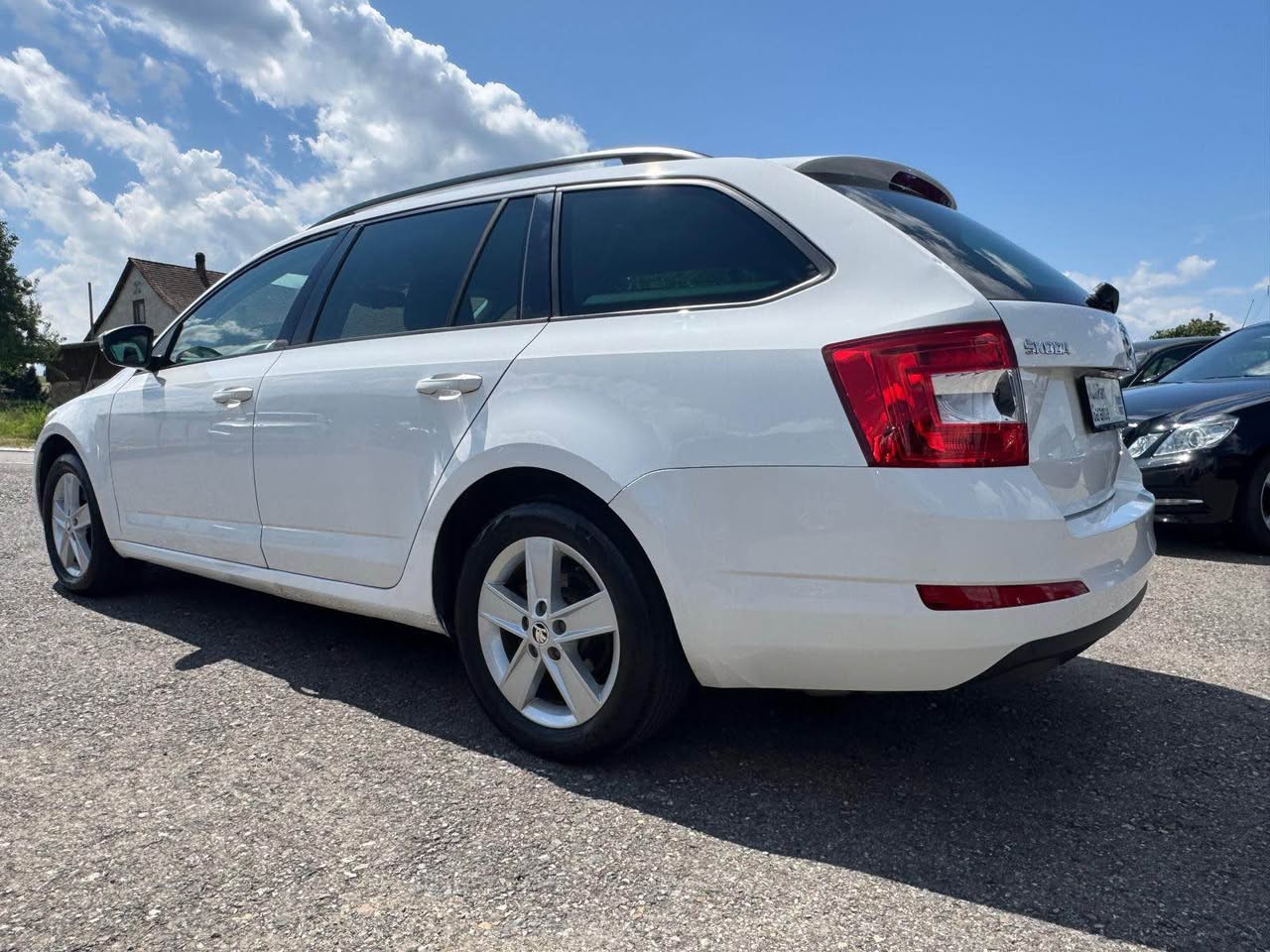 SKODA Octavia Combi 1.8 TSI Fresh 4x4 DSG-image-7