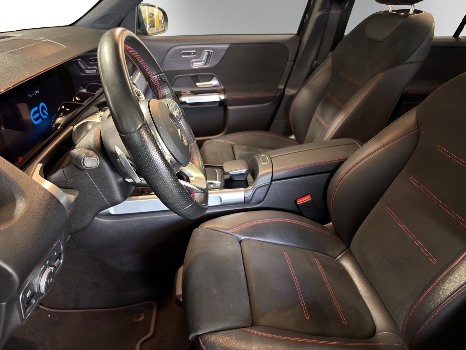 MERCEDES-BENZ EQB 350 AMG Line 4Matic-image-8