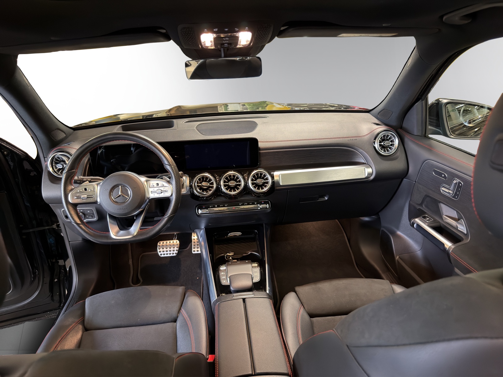 MERCEDES-BENZ EQB 350 AMG Line 4Matic-image-14
