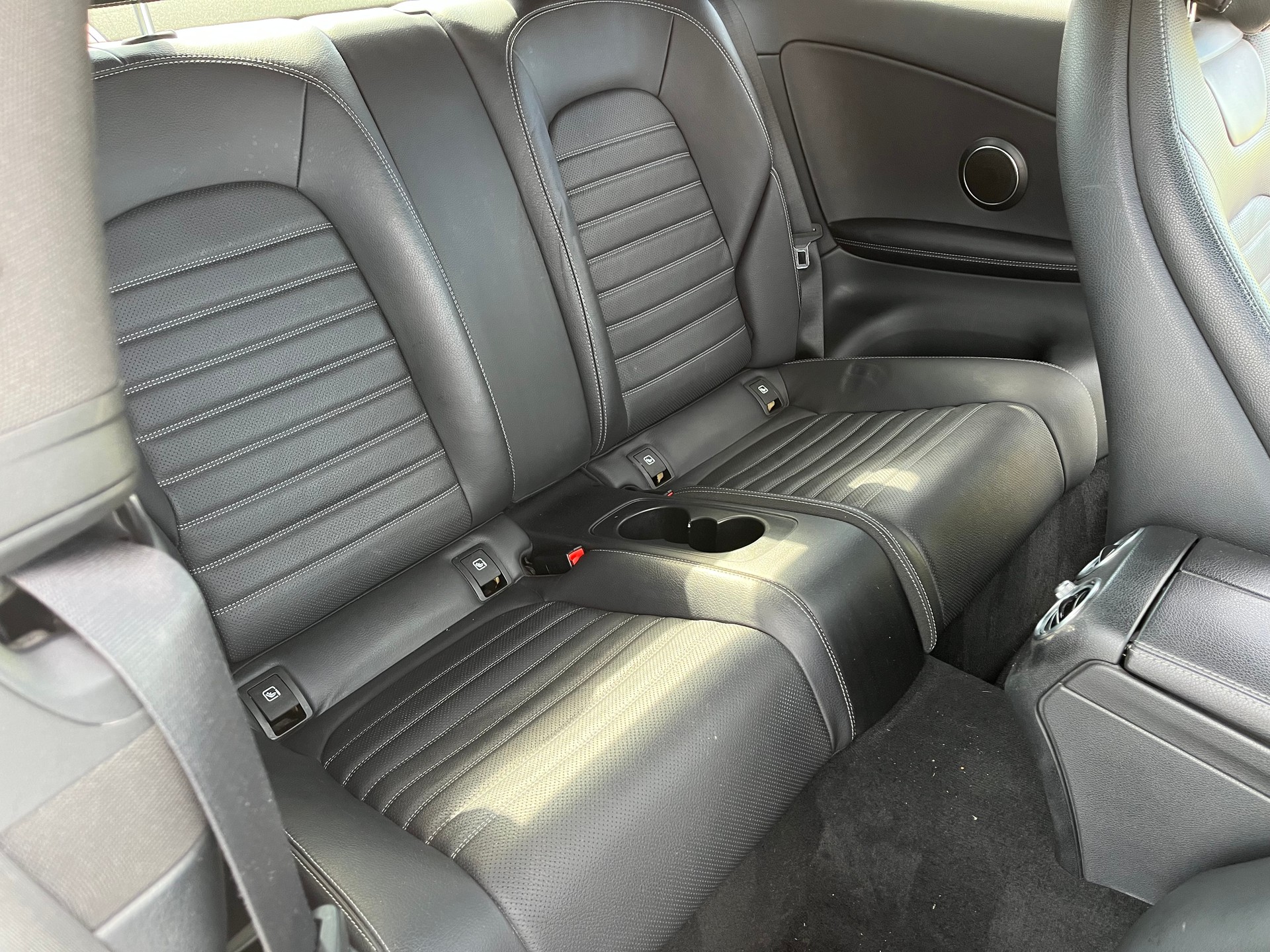 MERCEDES-BENZ C 400 Coupé AMG Line 4Matic 9G-tronic-image-11