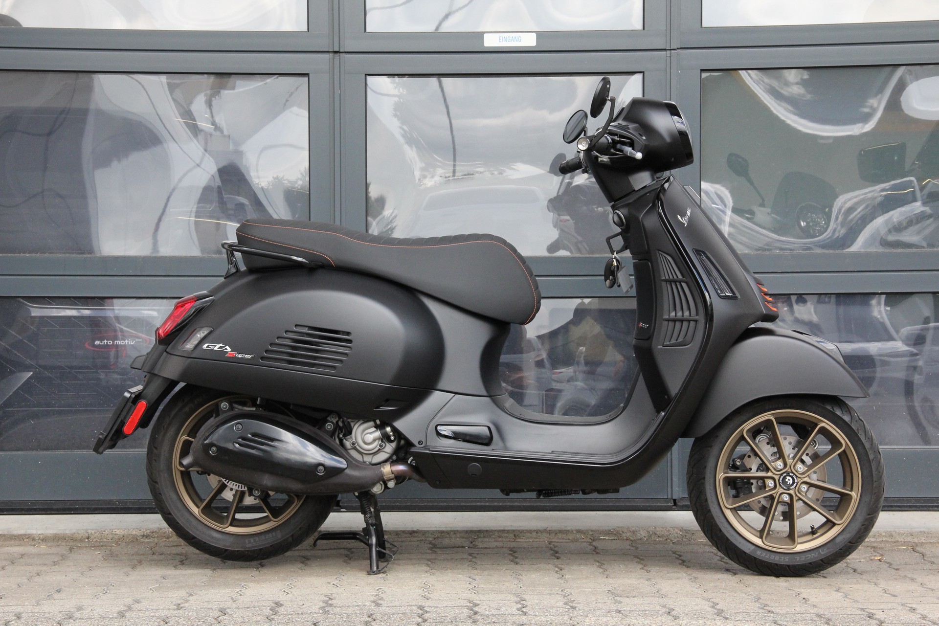 PIAGGIO Vespa GTS 300 Super Sport ABS-image-0