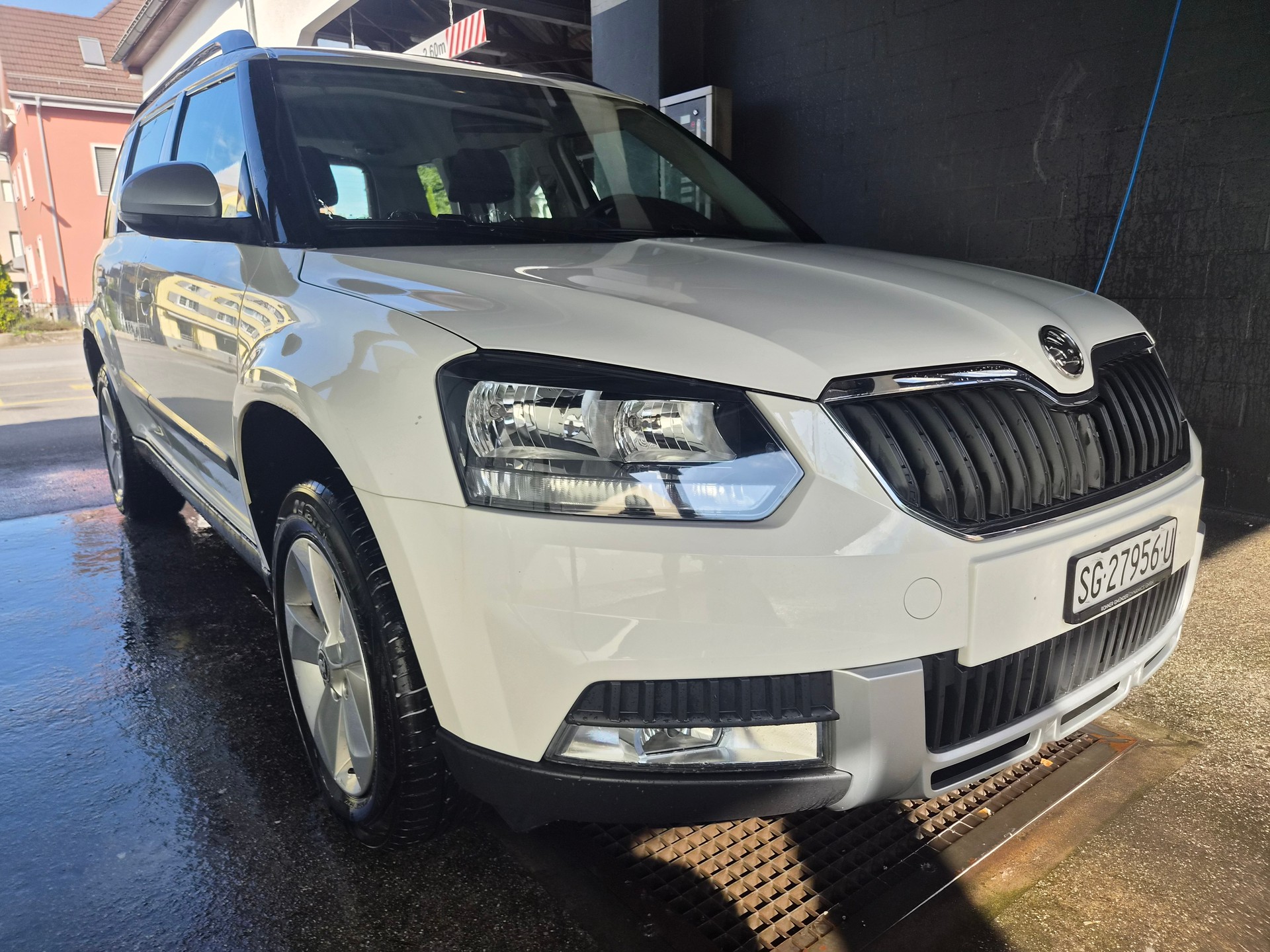 SKODA Yeti 1.8 TSI Active Outdoor 4x4-image-2