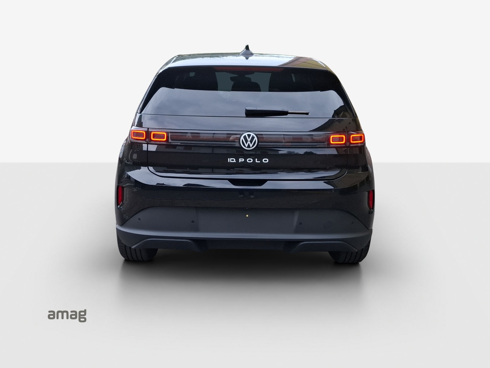 VW ID.Polo 52 kWh Life Edition One-showroom-element-3