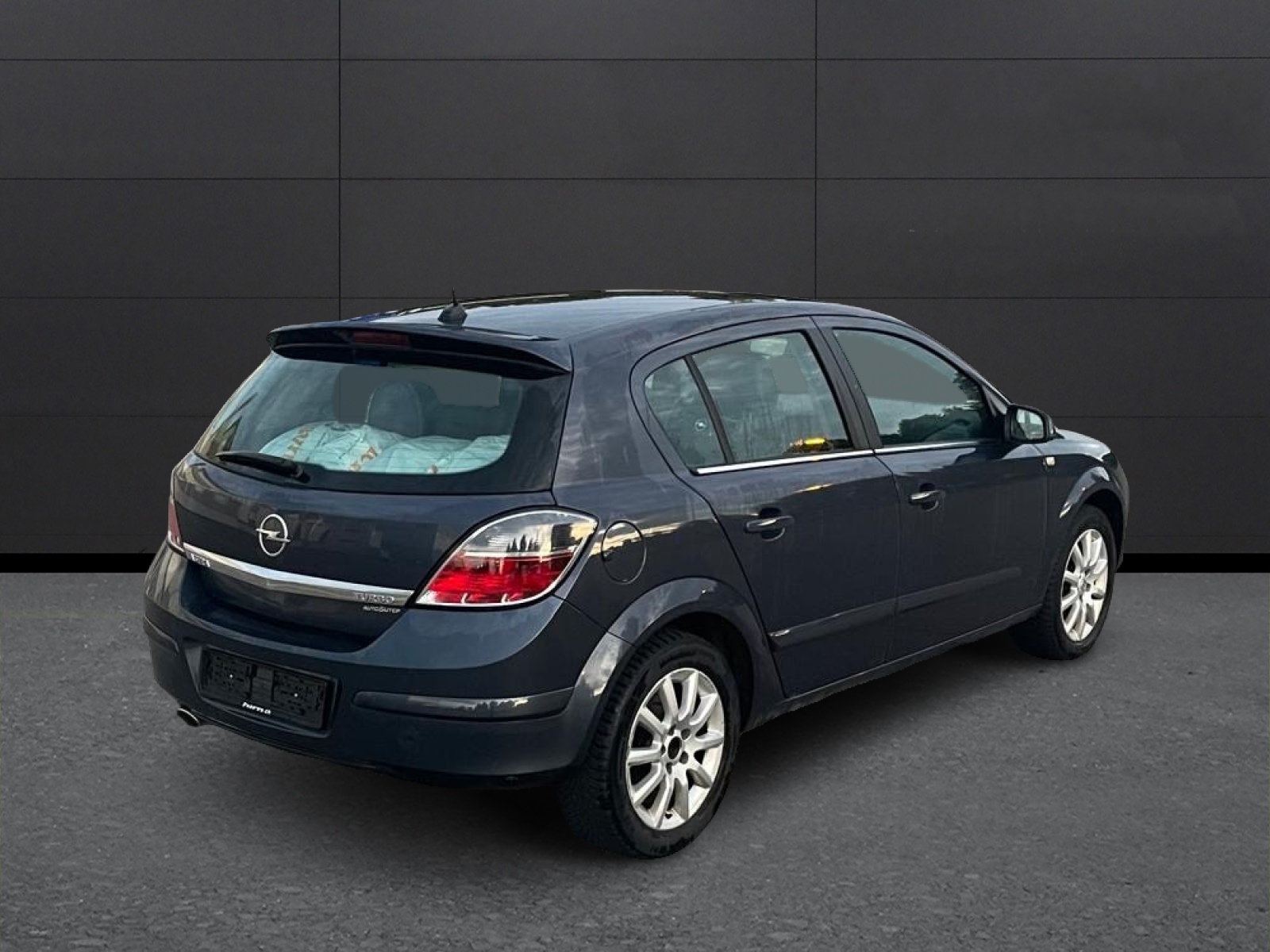 OPEL Astra 1.6i 16V Turbo Cosmo-image-5
