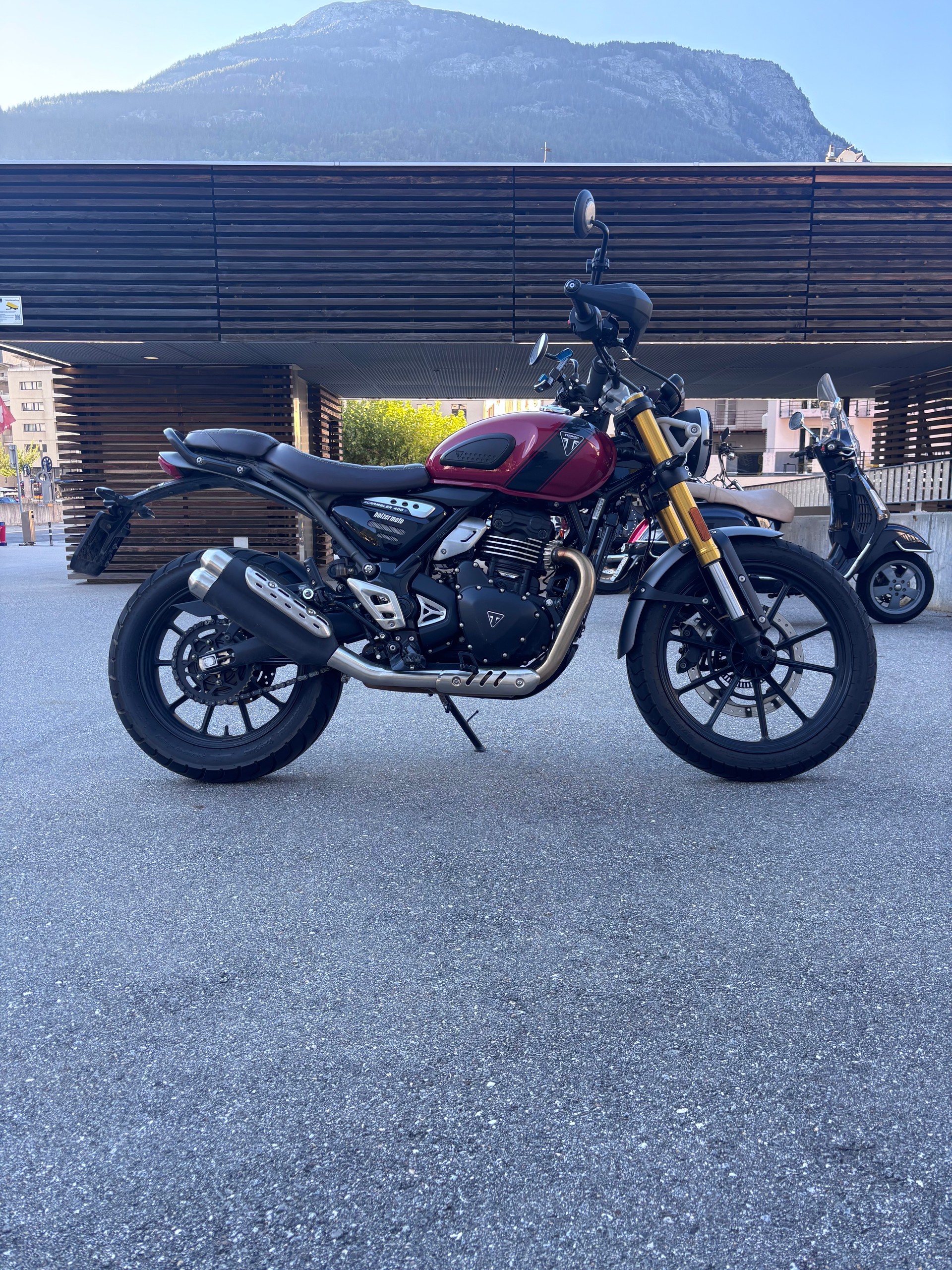 TRIUMPH 400 X-image-0