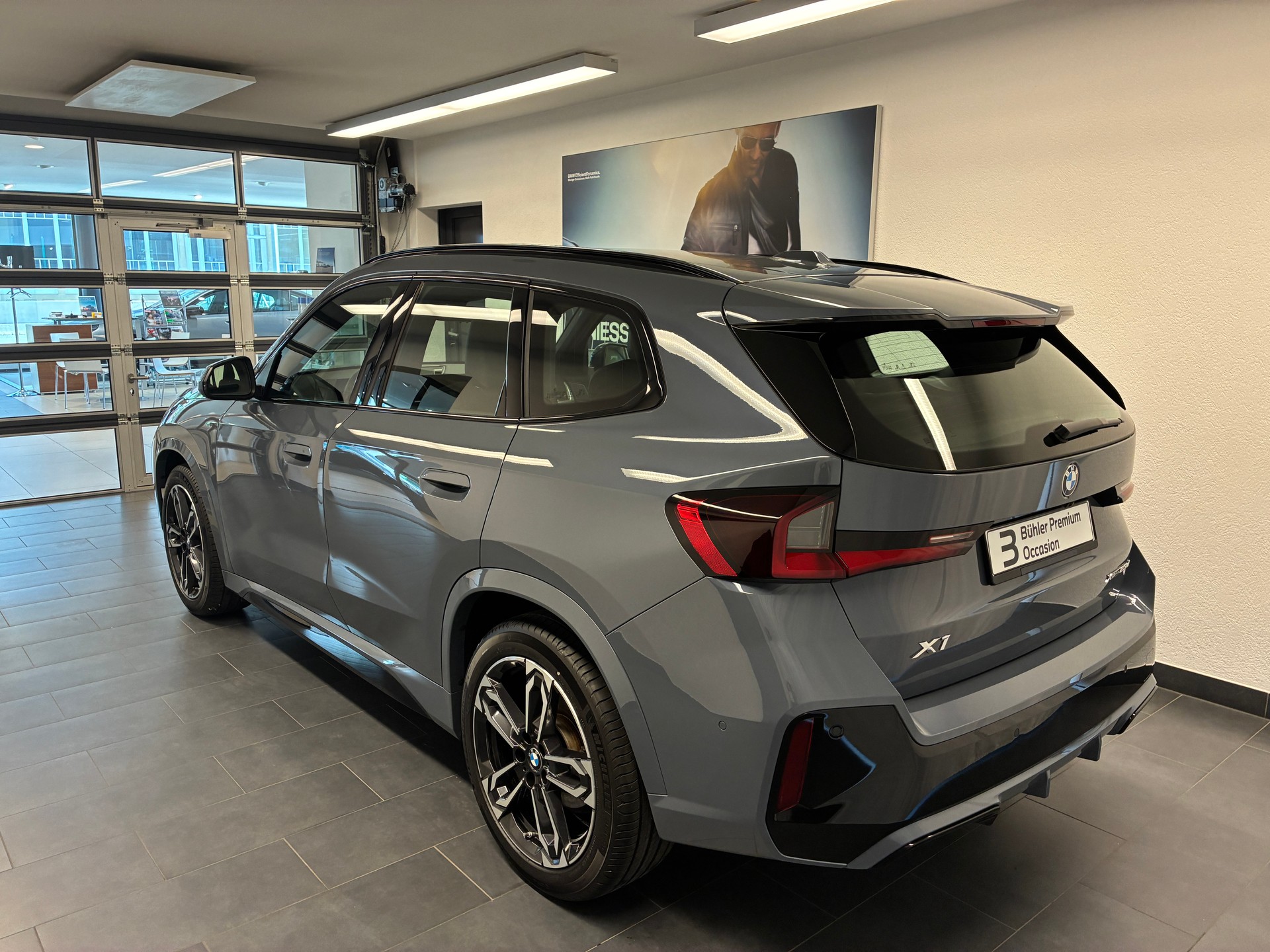 BMW X1 23d xDrive M Sport-showroom-element-3