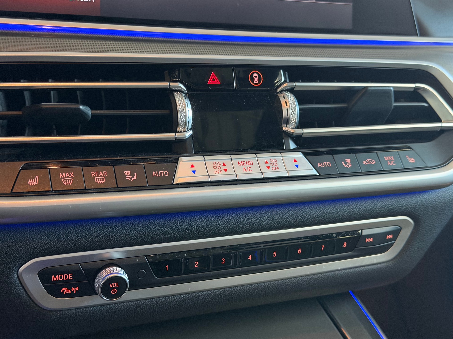 BMW X5 xDrive 48V 40d M Sport Steptronic | CH-Auto | Frisch MFK | BMW Laserlicht | Pano Dach | M-Sportabgasanlage-image-20