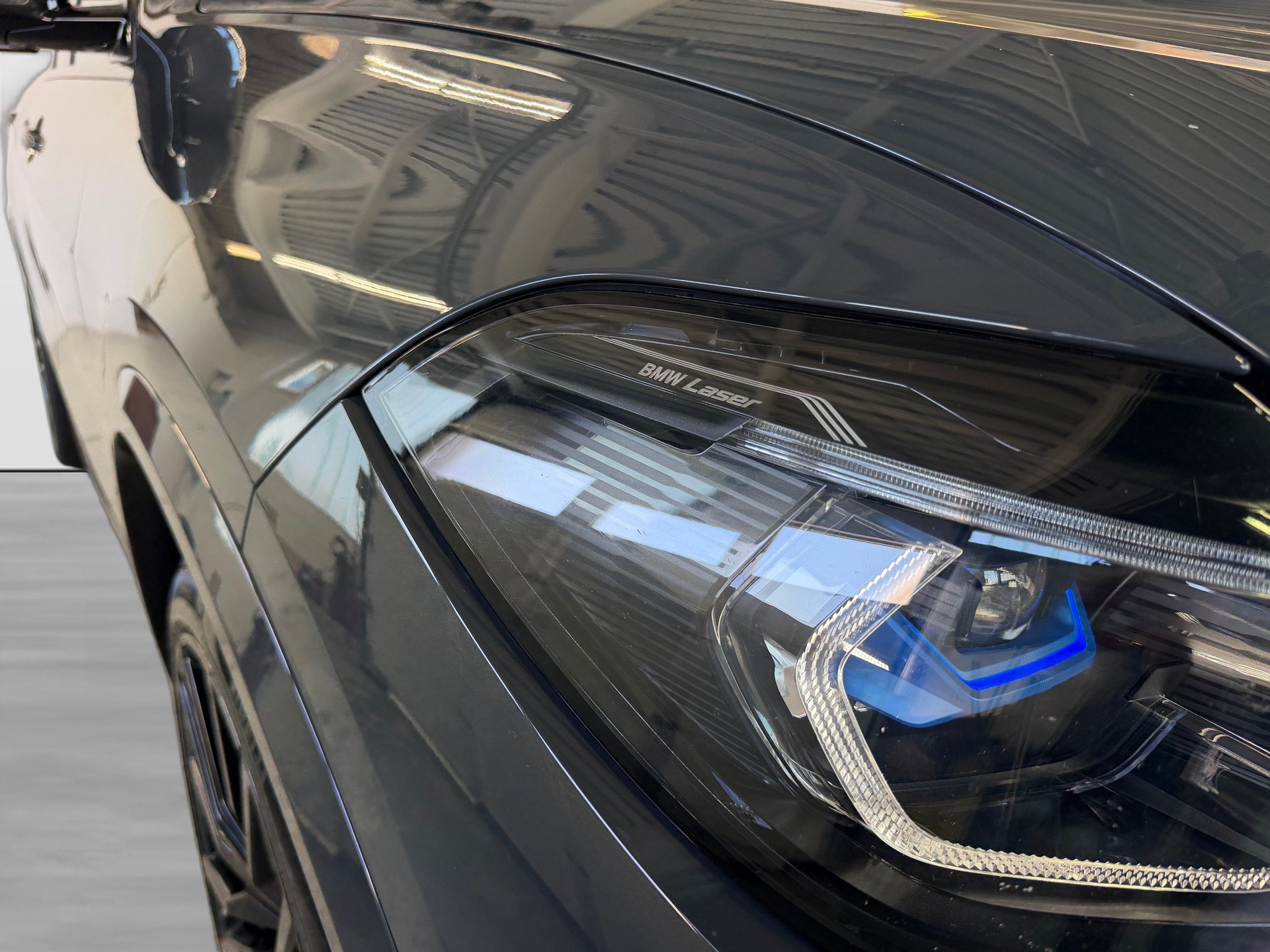 BMW X5 xDrive 48V 40d M Sport Steptronic | CH-Auto | Frisch MFK | BMW Laserlicht | Pano Dach | M-Sportabgasanlage-image-7