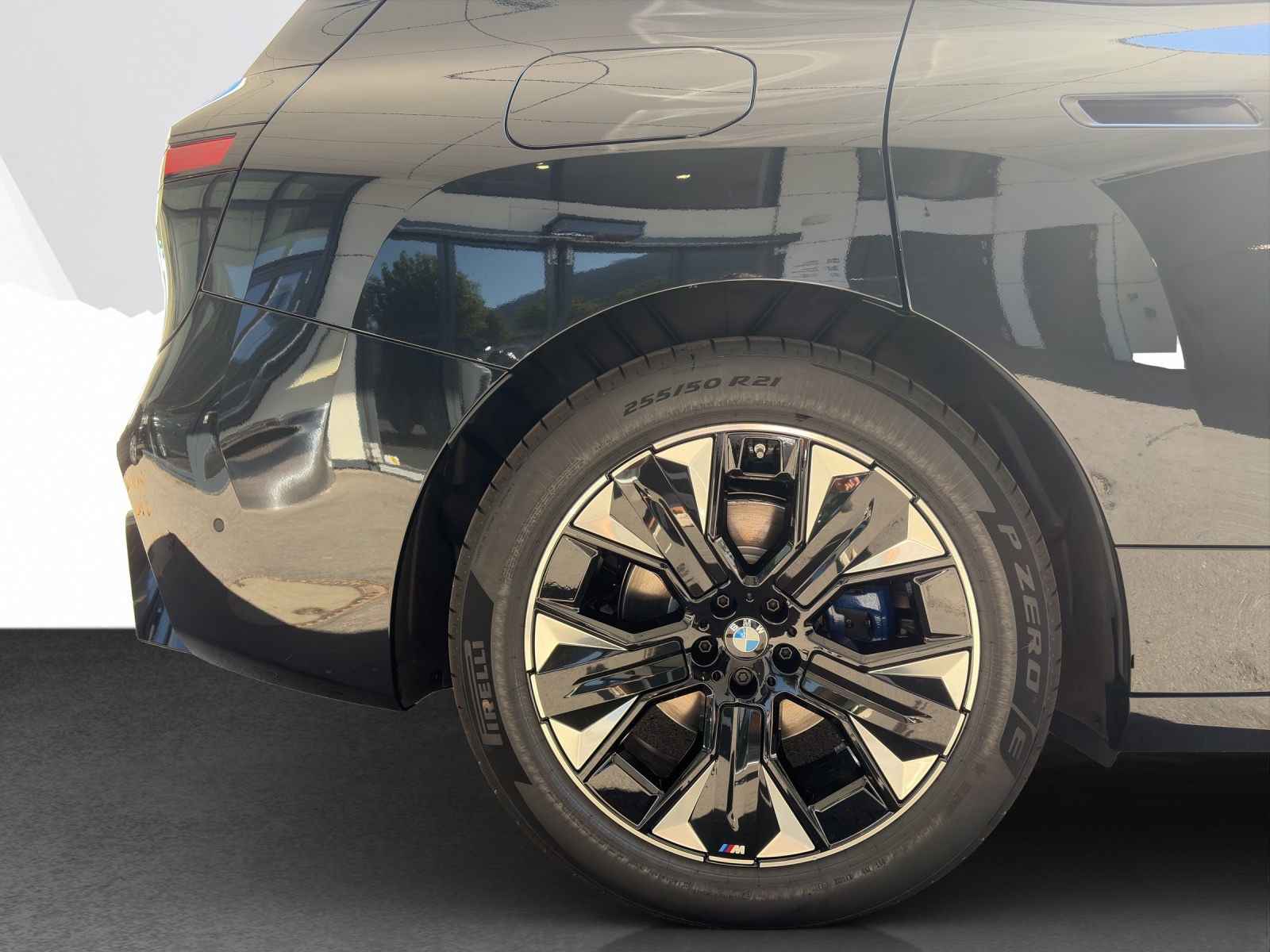BMW iX xDrive45-image-22