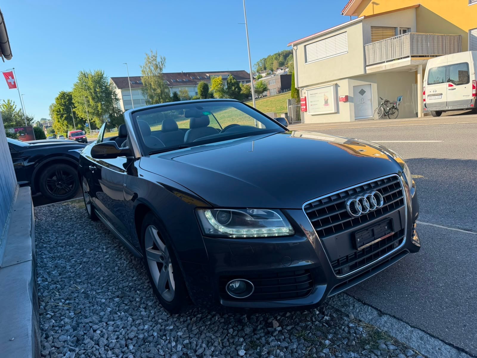 AUDI A5 Cabriolet 2.0 TFSI-showroom-element-3