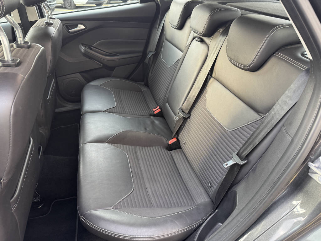 FORD Focus 1.0i EcoB 125 Titanium-image-8