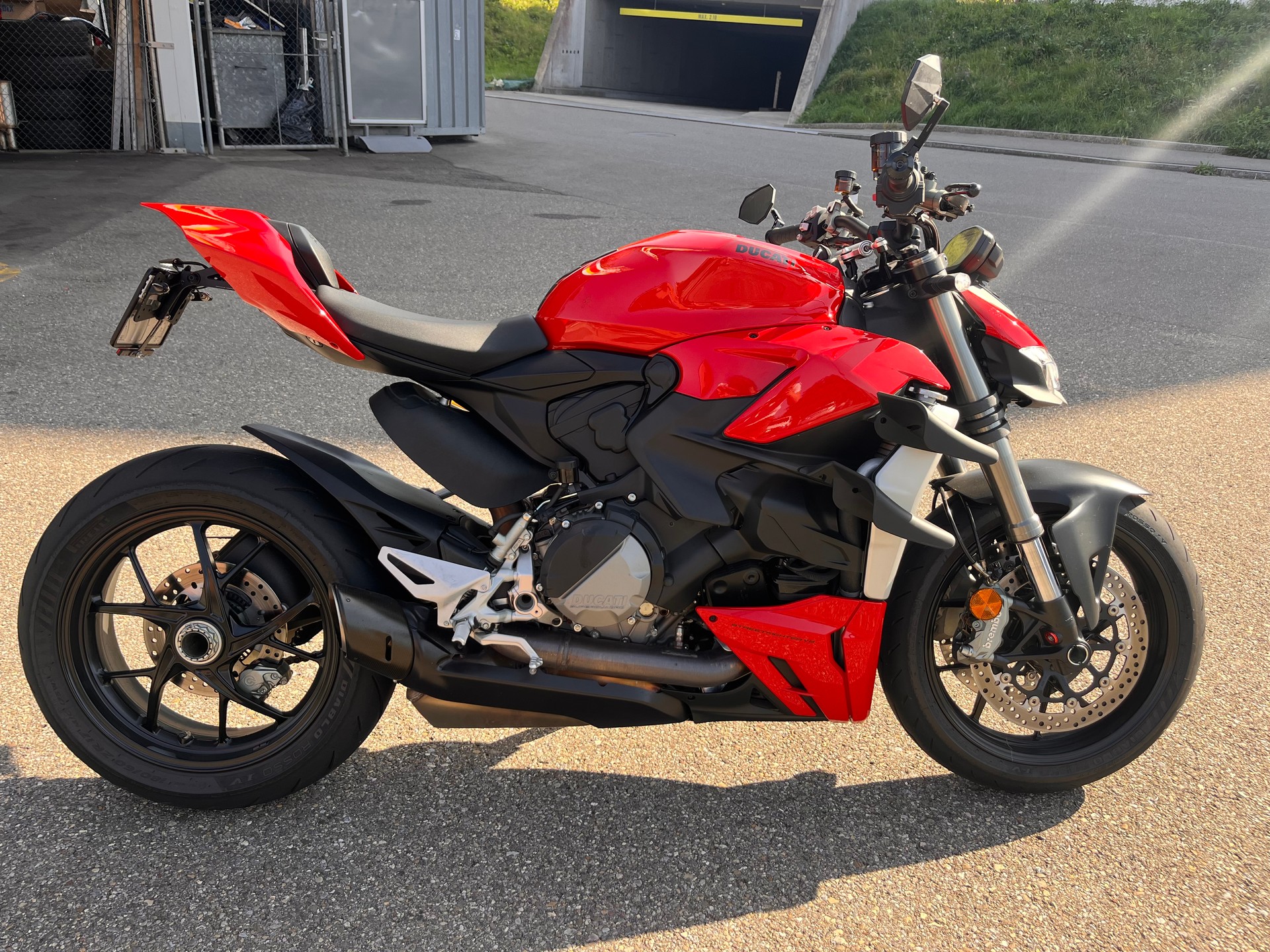 DUCATI Streetfighter V2-image-0