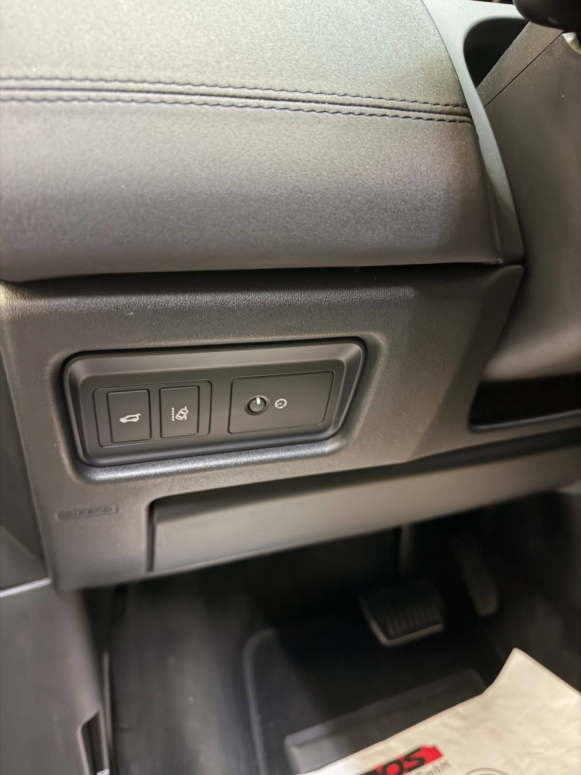 LAND ROVER Discovery Sport 2.0 TD4 SE AT9-image-15