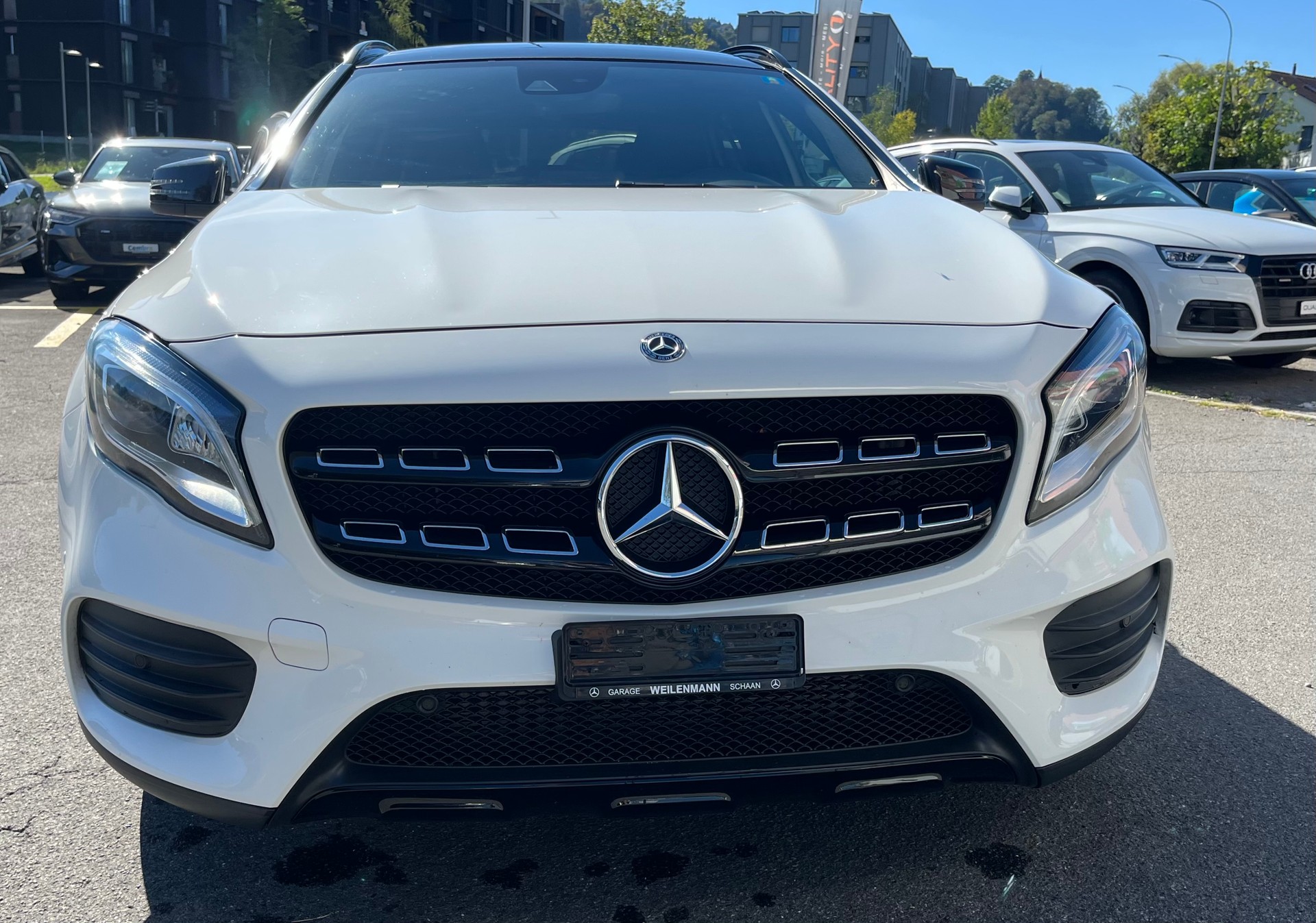 MERCEDES-BENZ GLA 250 AMG Line 4Matic 7G-DCT*CH-Fahrzeug*-showroom-element-1