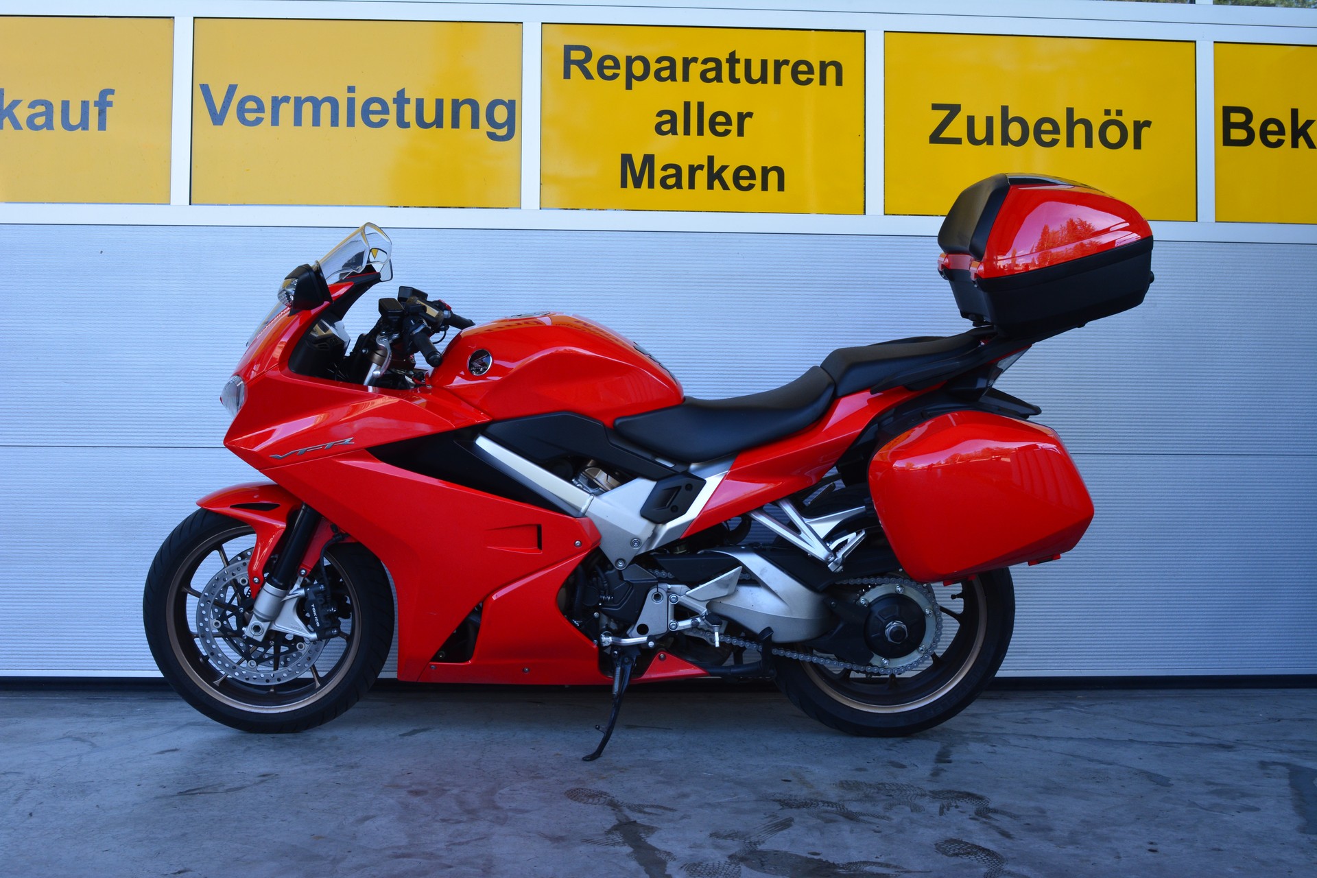 HONDA VFR 800 F ABS-image-0