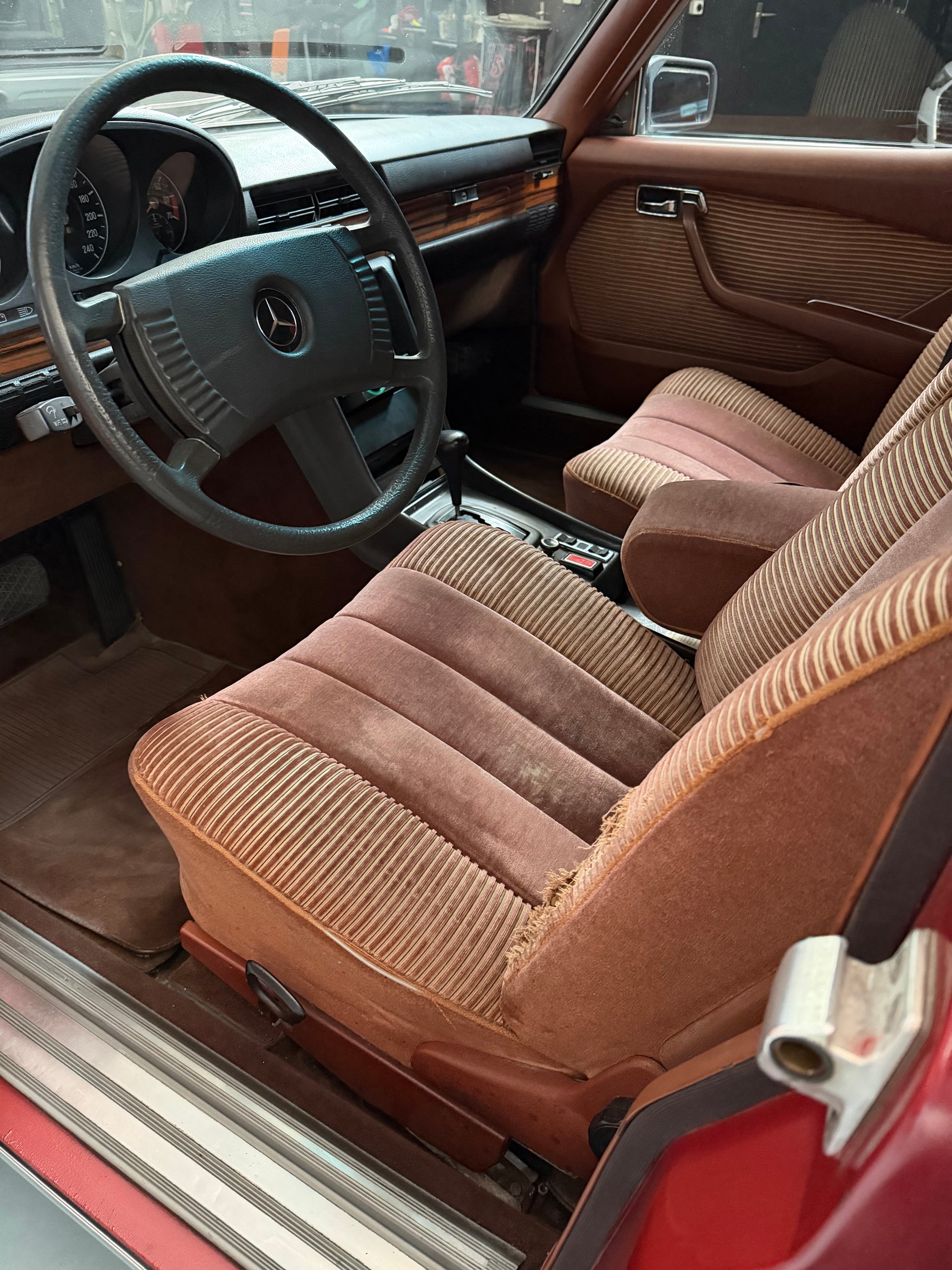 MERCEDES-BENZ SEL-image-5