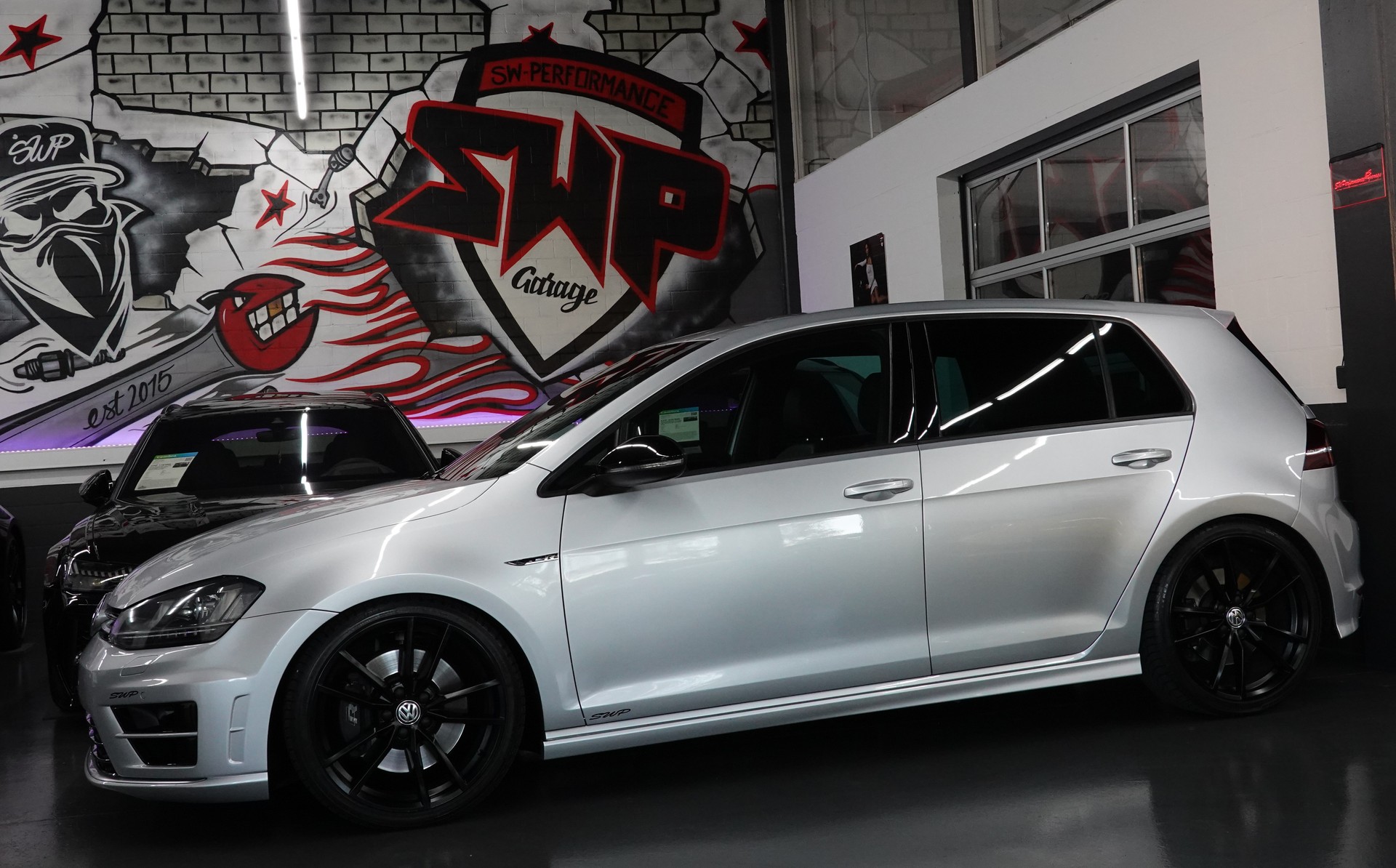 VW GOLF 2.0 TSI R 4MOTION DSG 301 PS CH-FZ-showroom-element-1
