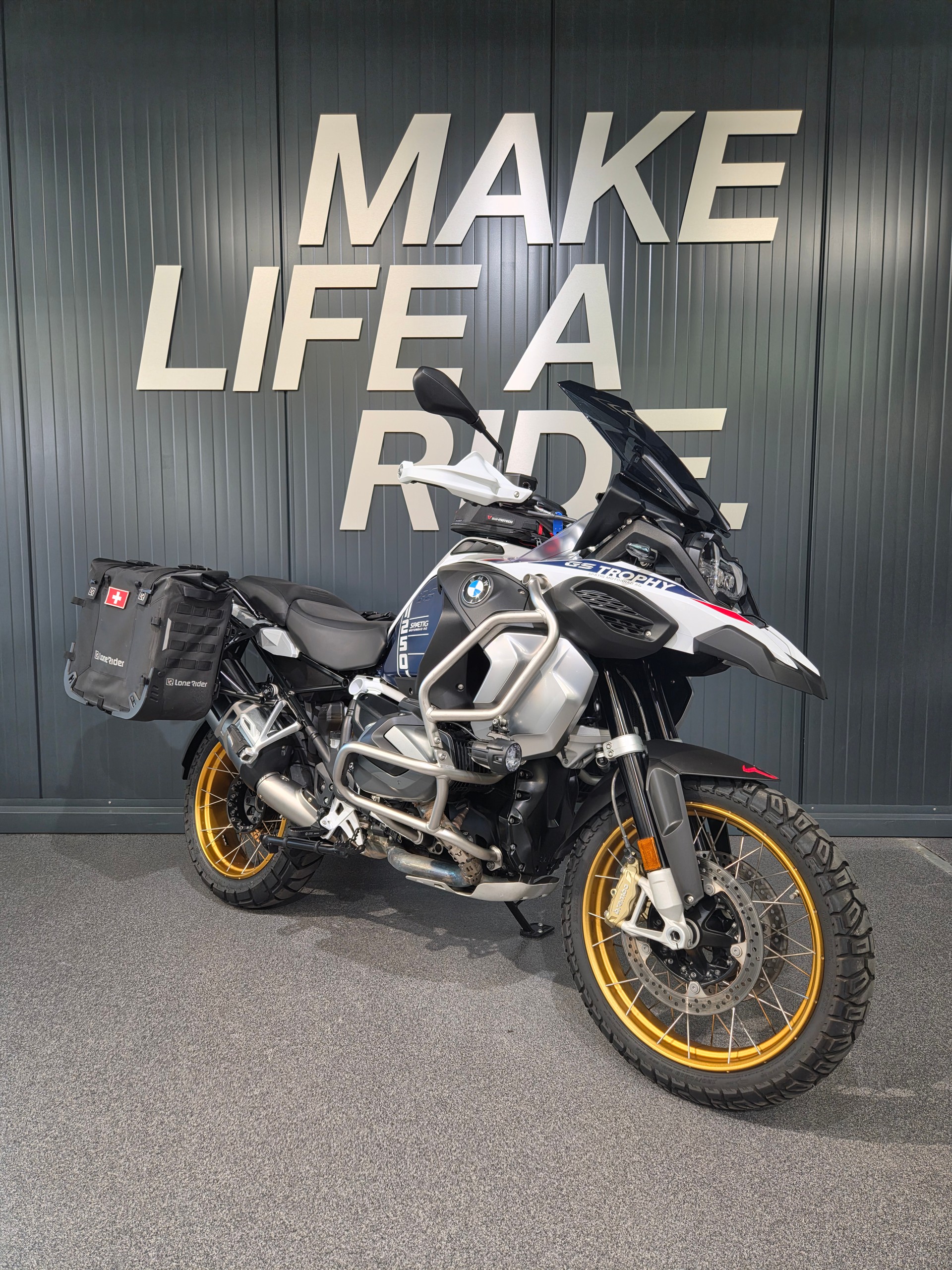 BMW R 1250 GS Adventure-image-1