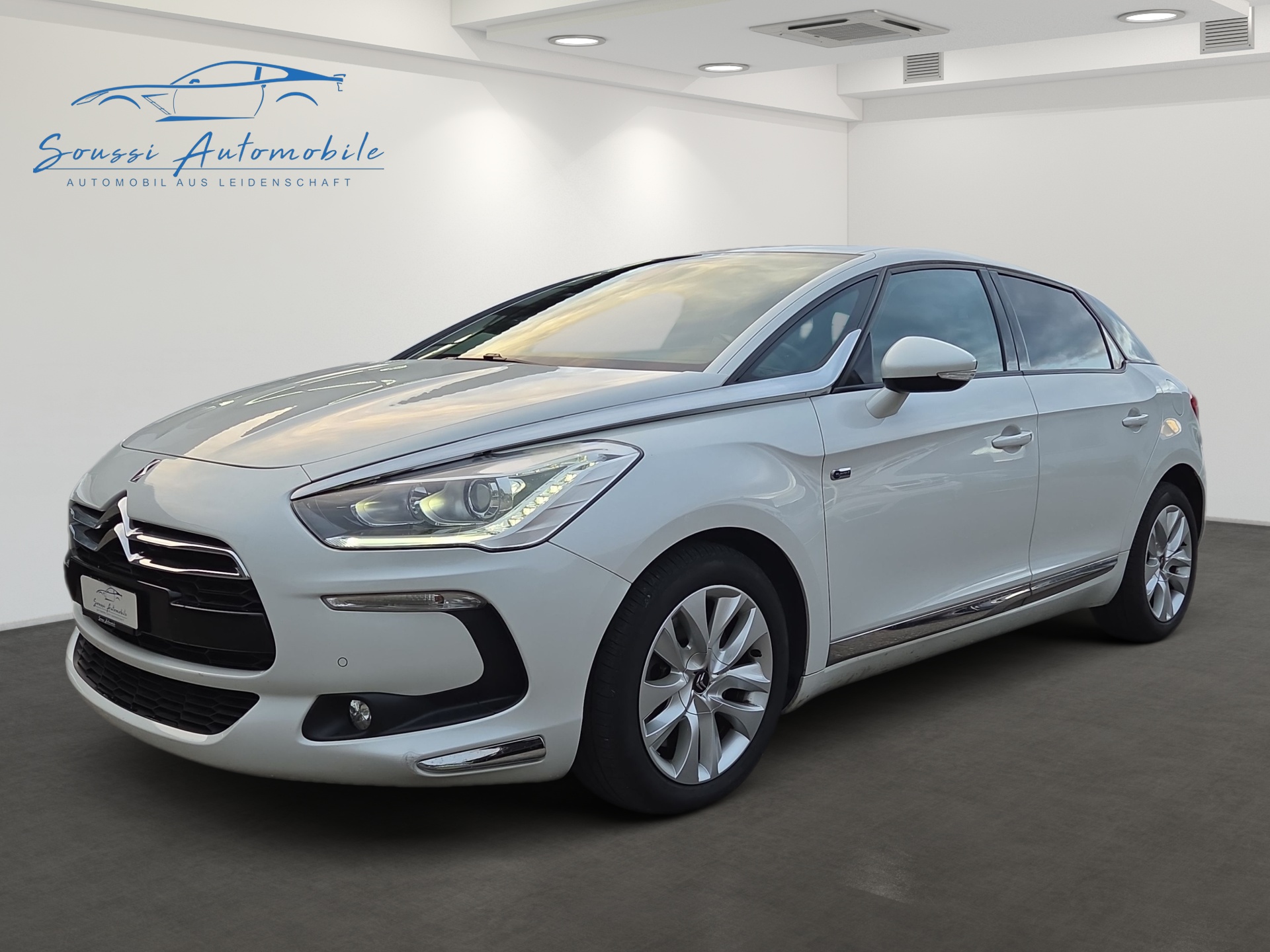 DS AUTOMOBILES DS5 HYbrid4 200 Chic EGS6