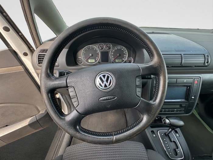 VW Sharan 1.8 T-image-6
