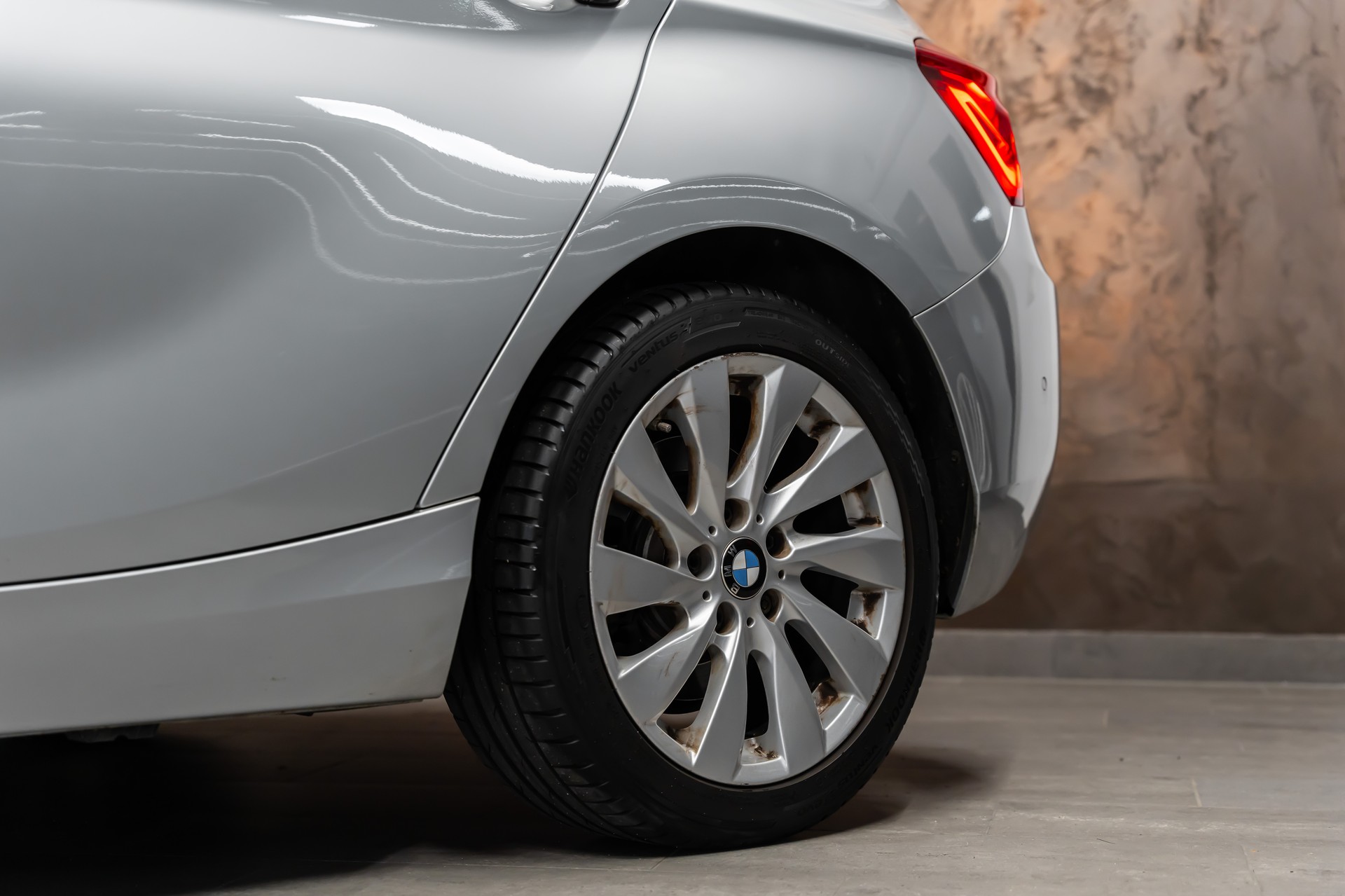 BMW 120d xDrive Sport Line Steptronic-image-8