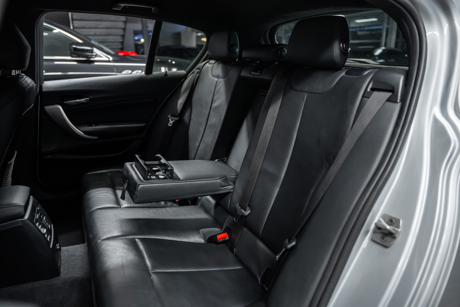 BMW 120d xDrive Sport Line Steptronic-image-13