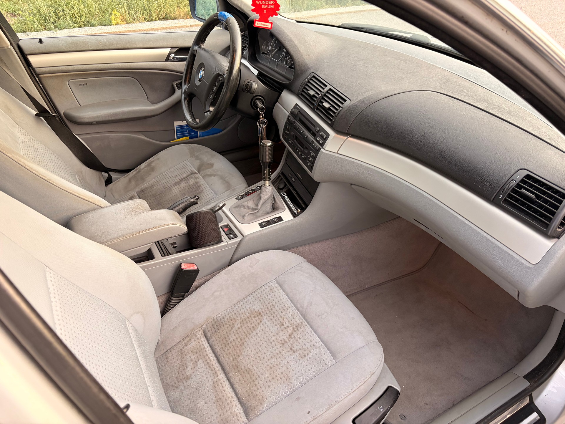 BMW 330-image-5
