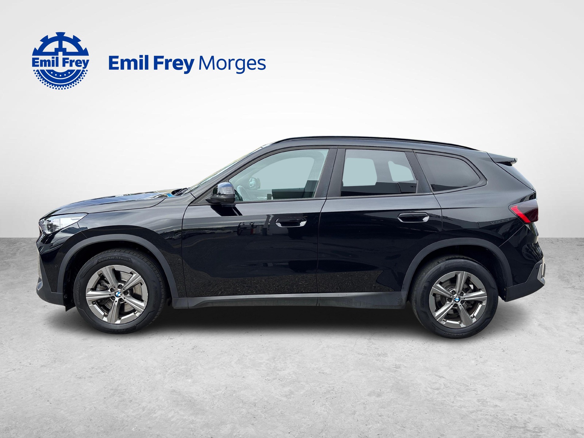 BMW X1 23d xDrive-showroom-element-1