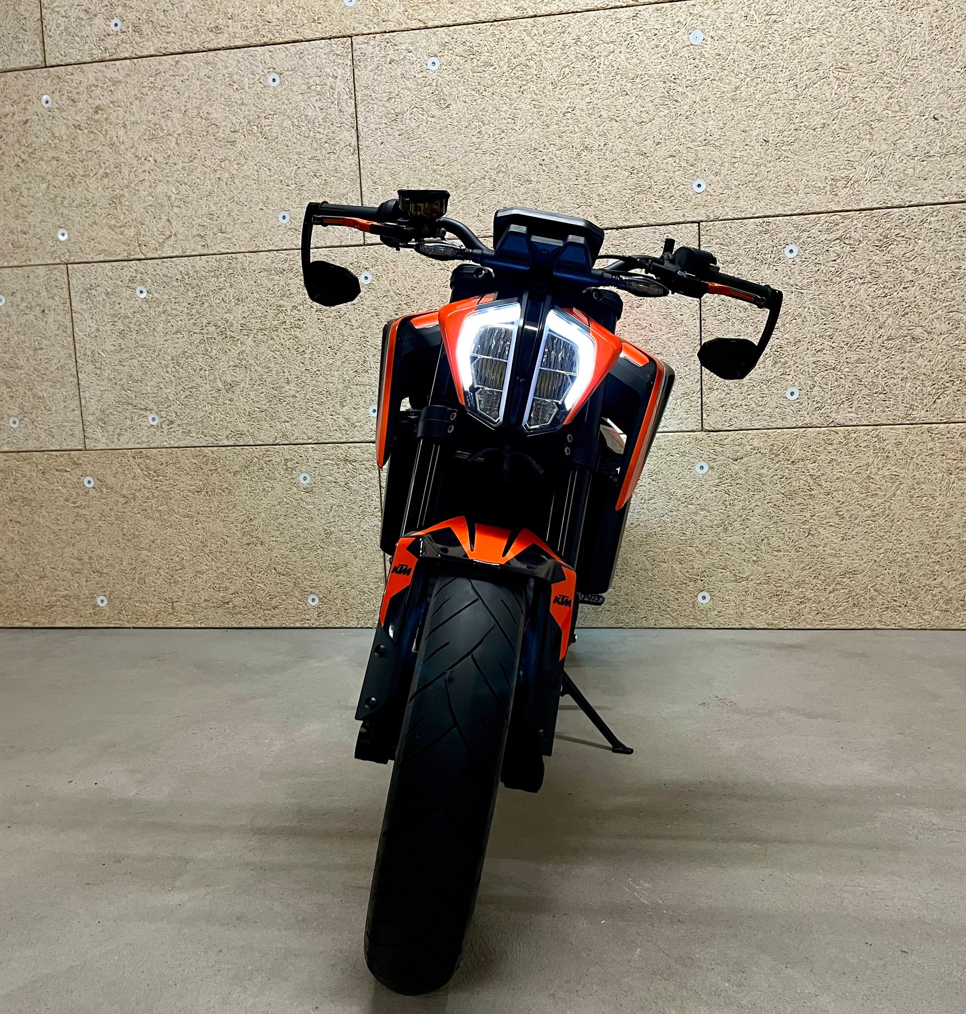KTM 790 Duke-image-1