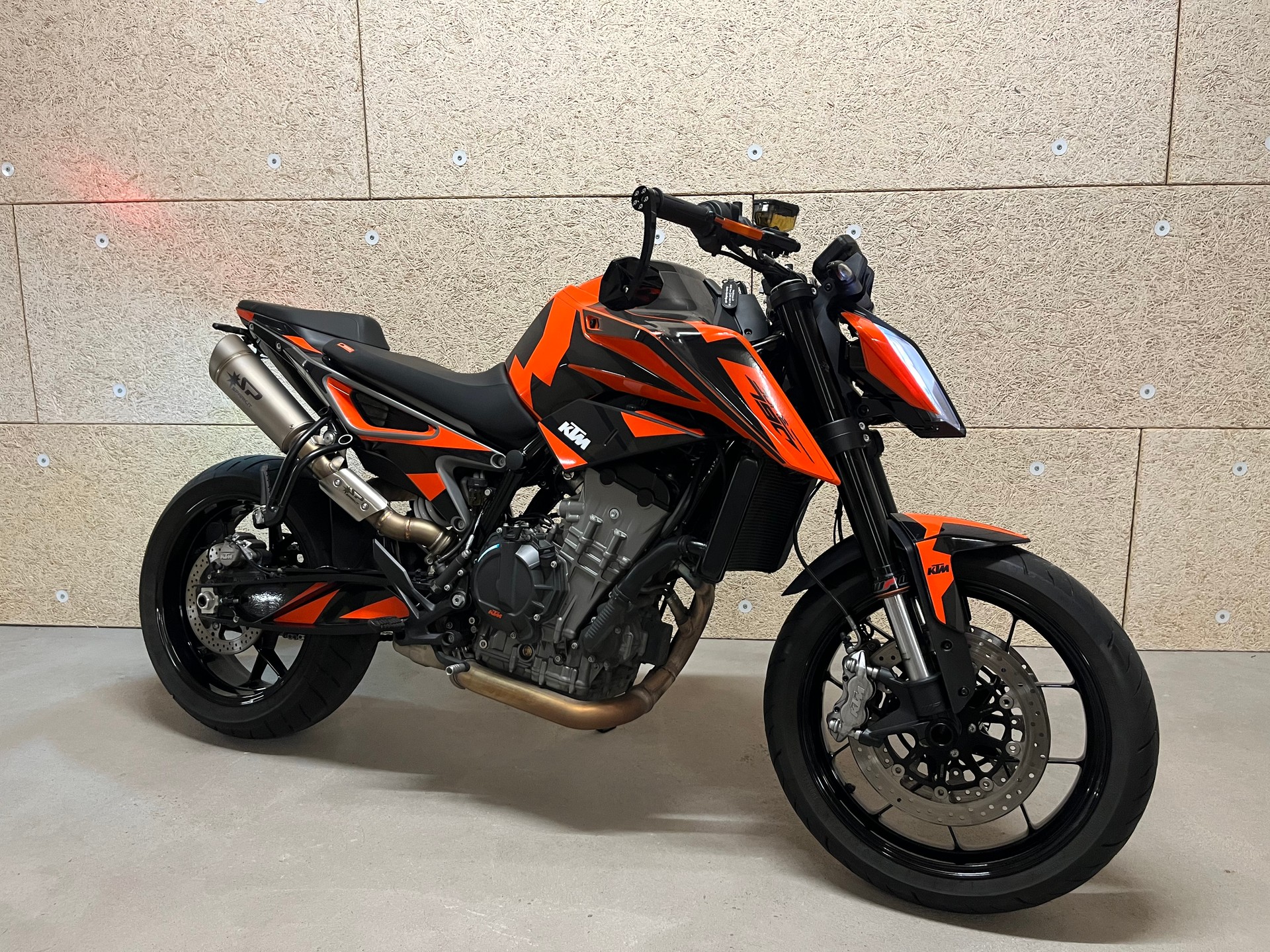 KTM 790 Duke-image-2
