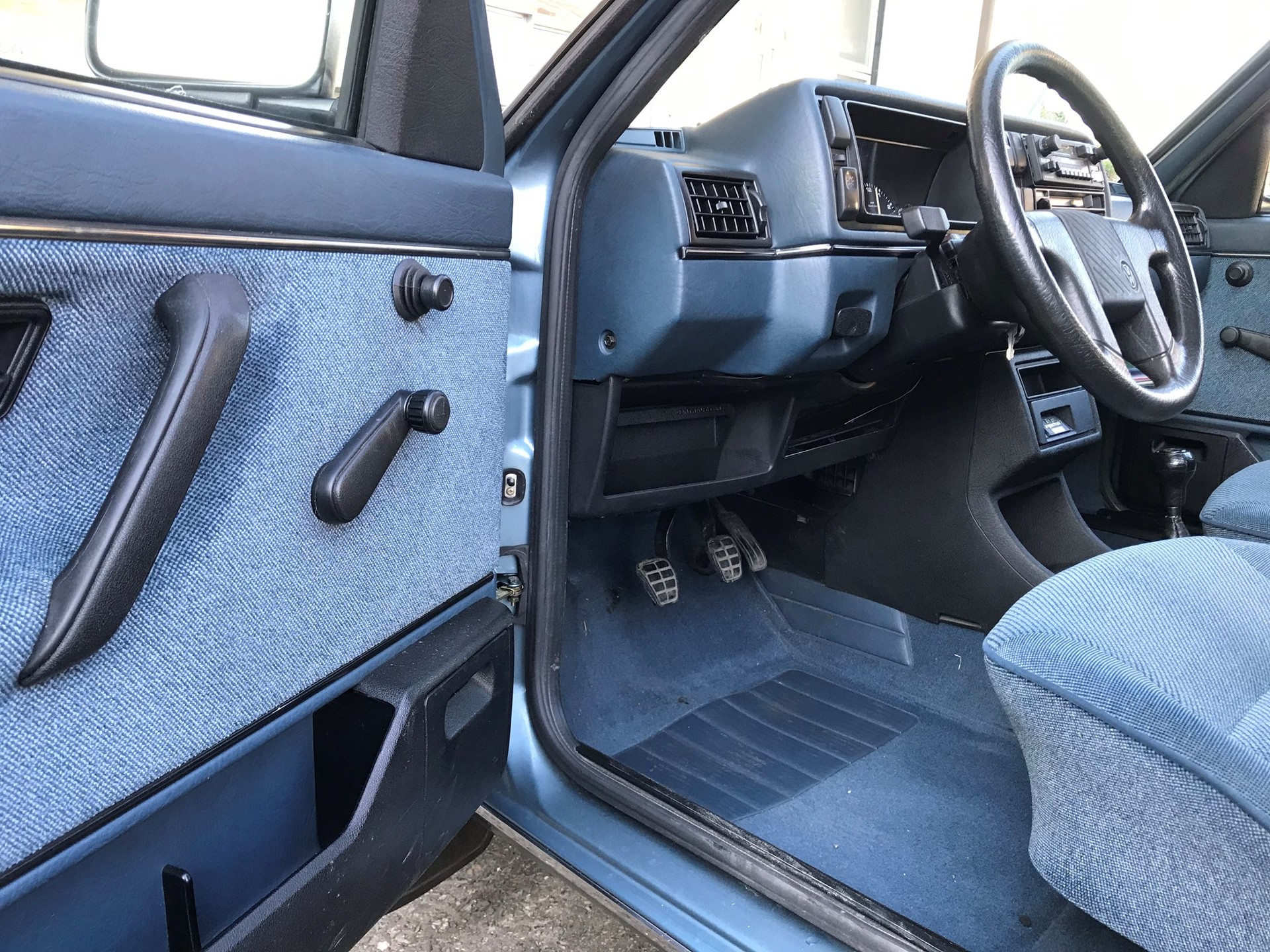 VW Jetta 1600 GL D-image-6