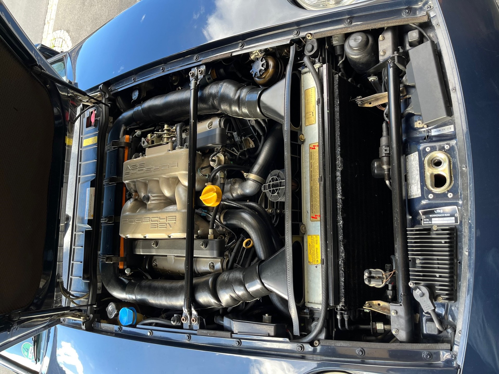 PORSCHE 928 S4-image-6