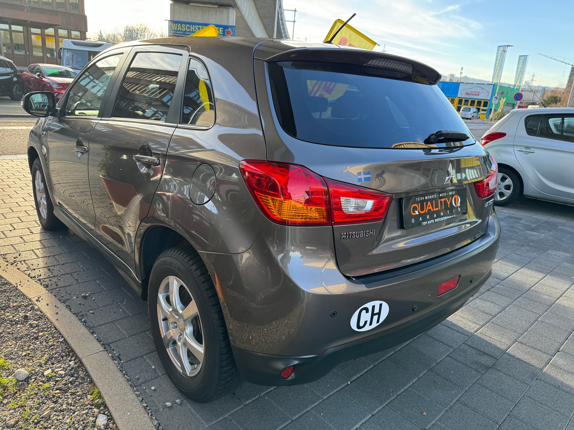 MITSUBISHI ASX 2.2 DID Invite 4WD Automatic-image-2