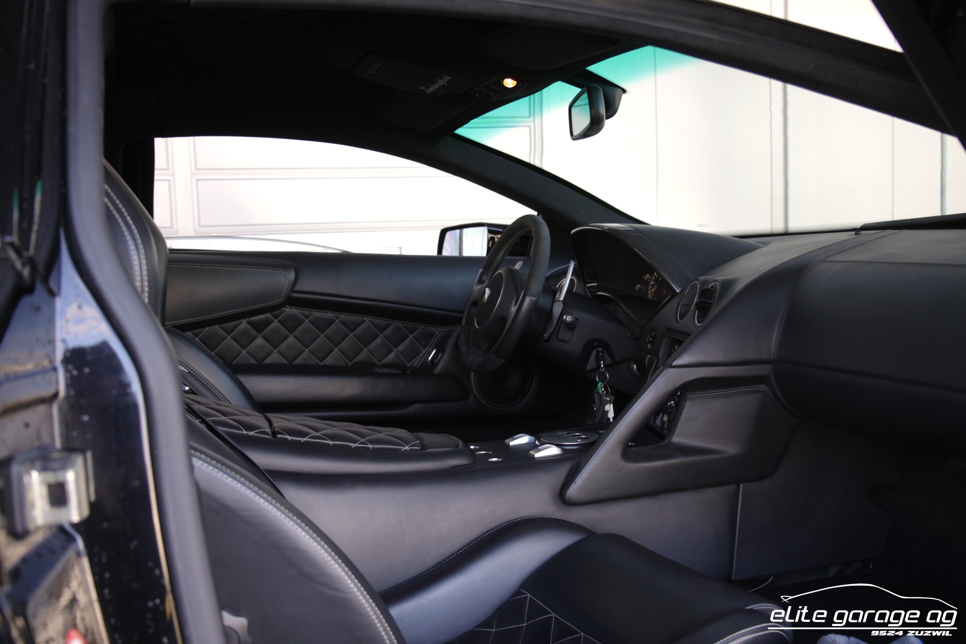 LAMBORGHINI Murciélago LP640-4 Cpé ALL BLACK-image-15