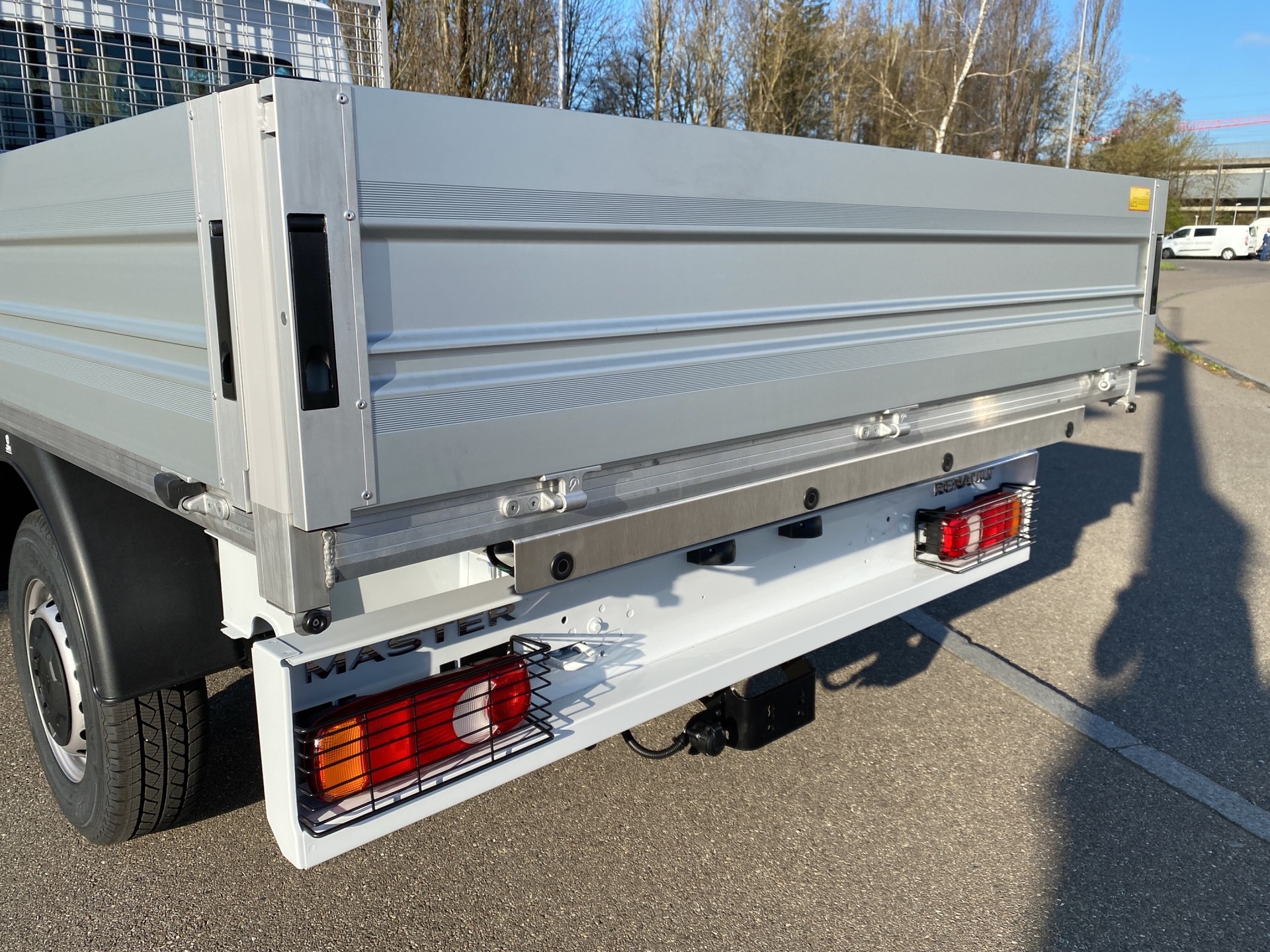 RENAULT Master T35 Blue dCi 150 L2H1 Brücke-image-8