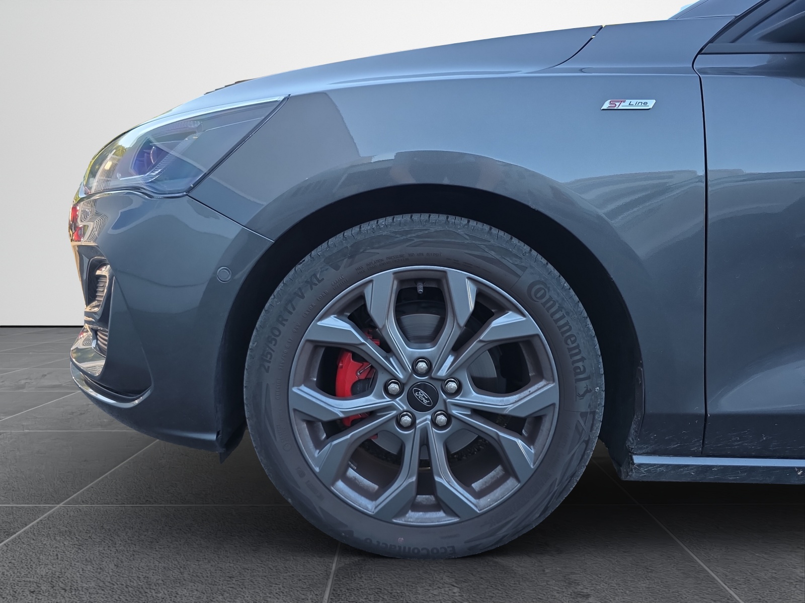 FORD Focus 1.0i EcoB Hybrid 155 ST-Line X-image-14