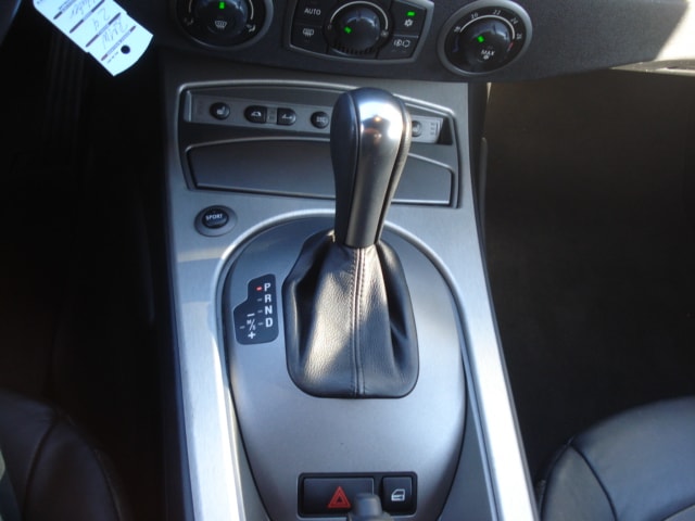 BMW Z4 3.0i Roadster-image-8