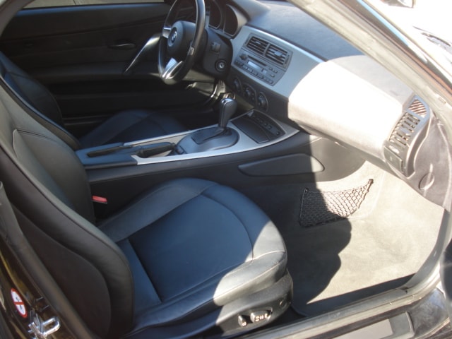 BMW Z4 3.0i Roadster-image-12