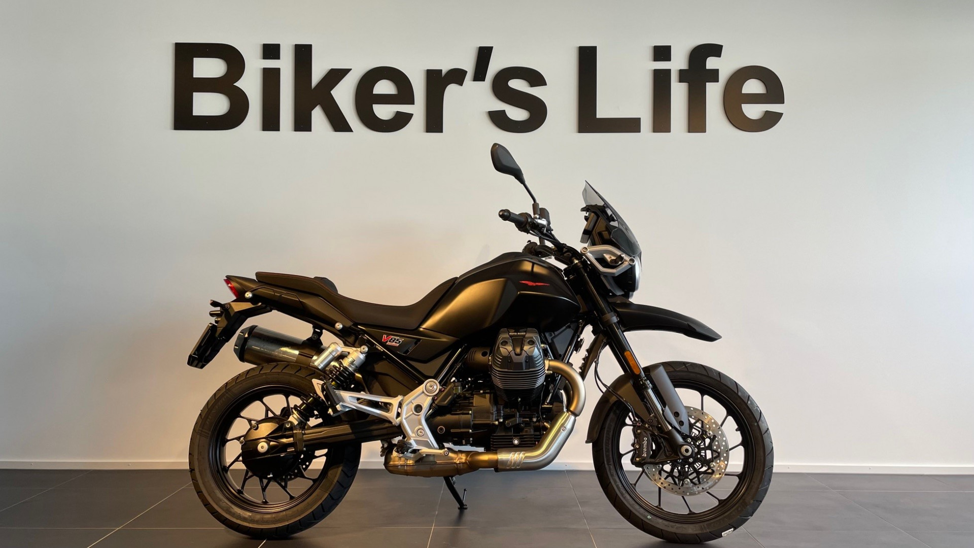 MOTO GUZZI V85 Strada-image-0