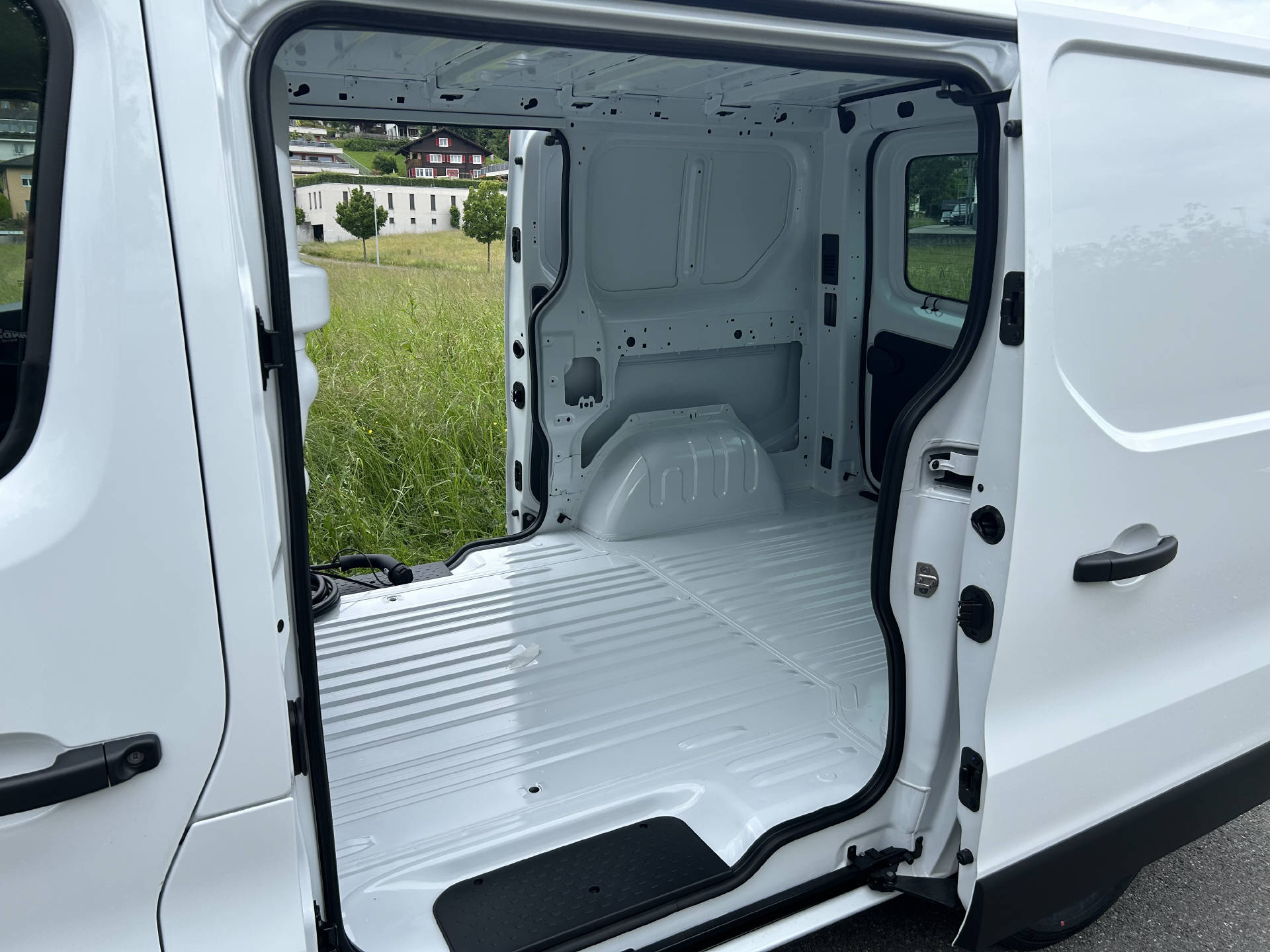RENAULT Trafic Kaw. 3.0 t L1 H1 E-Tech-image-10