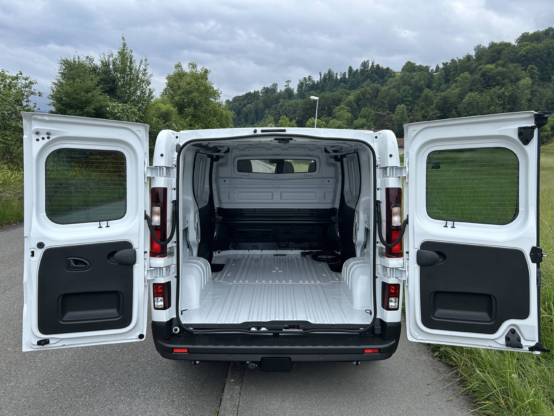 RENAULT Trafic Kaw. 3.0 t L1 H1 E-Tech-image-9