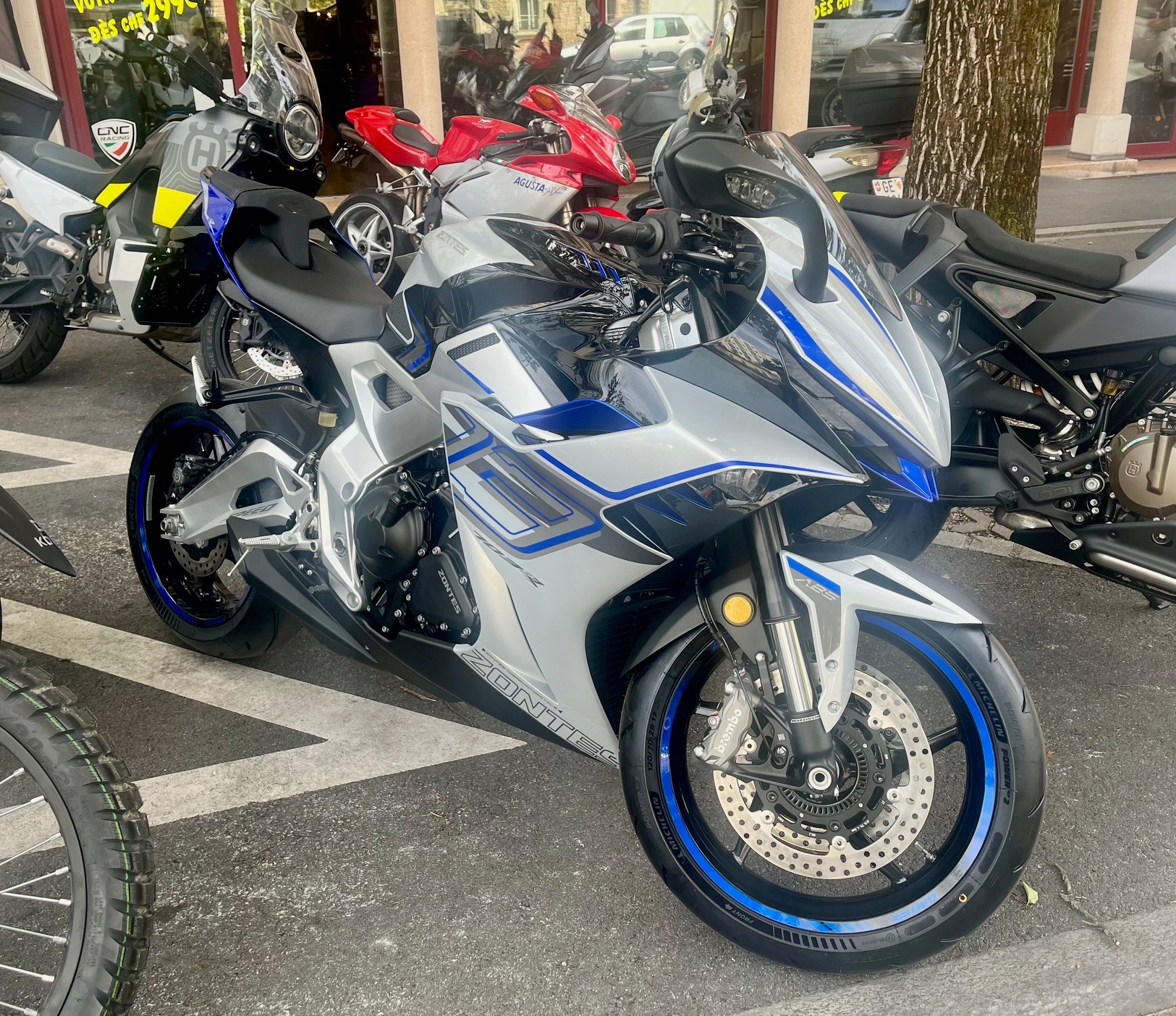 ZONTES 703