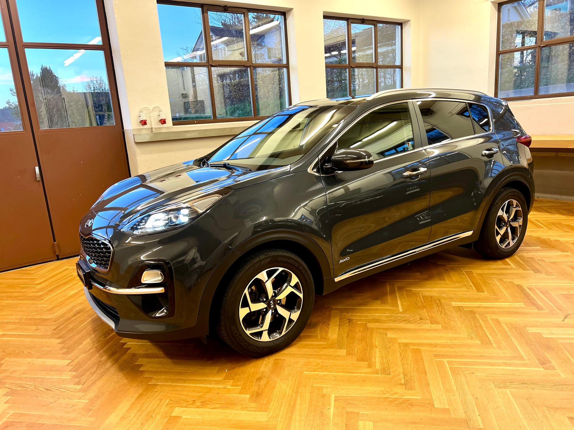 KIA Sportage 1.6CRDi Mild Hybrid 4WD Automat-showroom-element-1